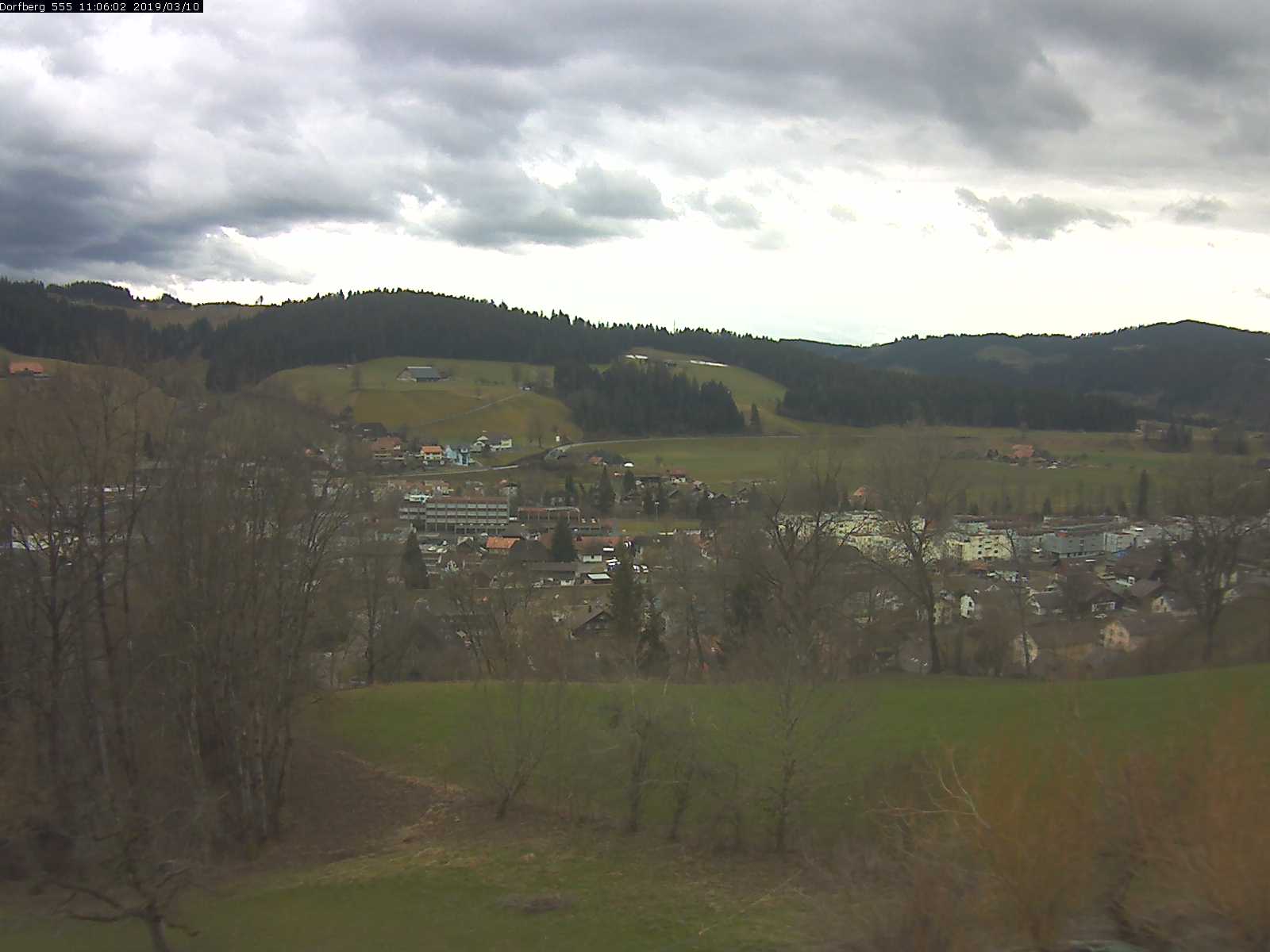 Webcam-Bild: Aussicht vom Dorfberg in Langnau 20190310-110601