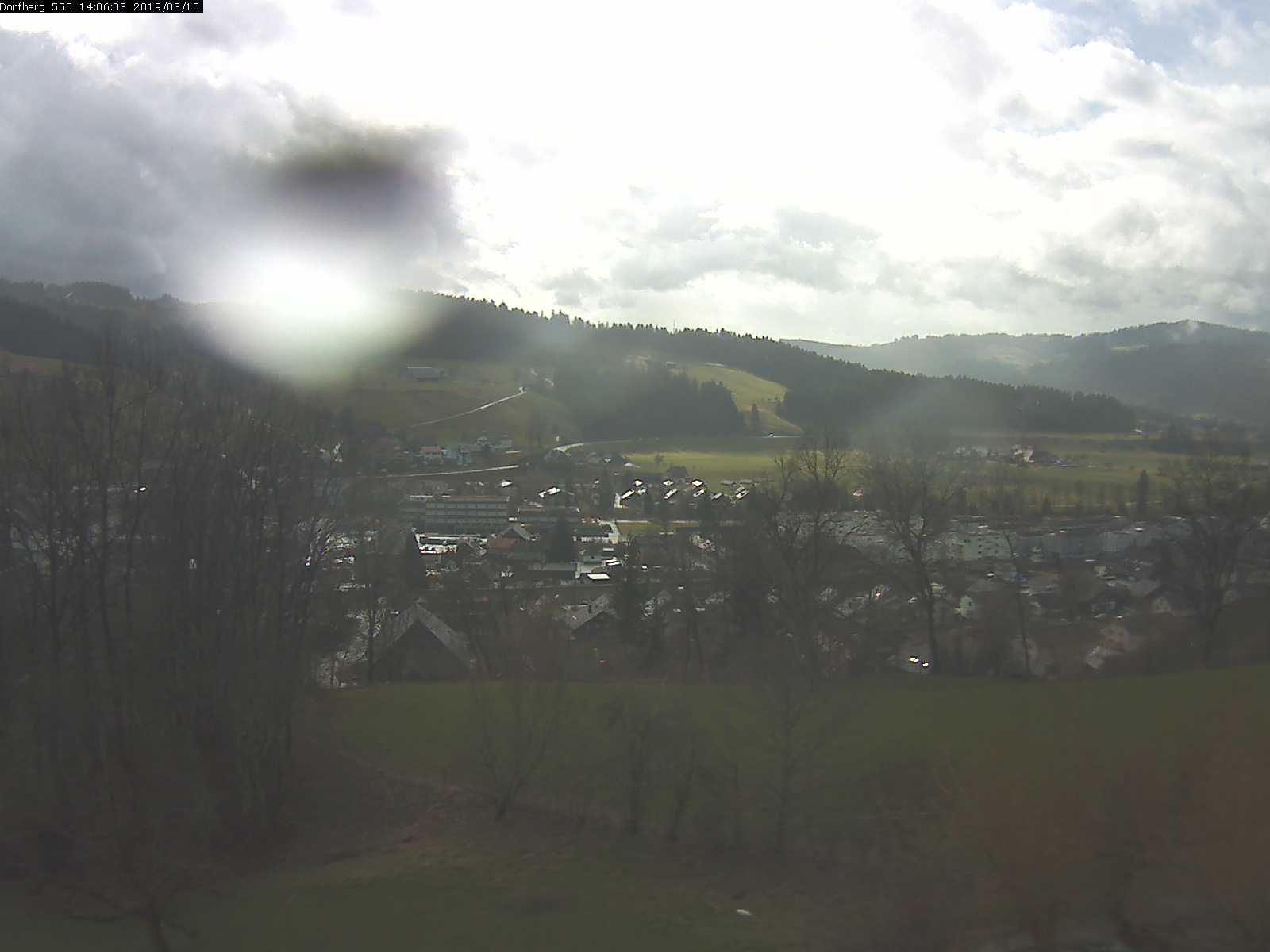 Webcam-Bild: Aussicht vom Dorfberg in Langnau 20190310-140601