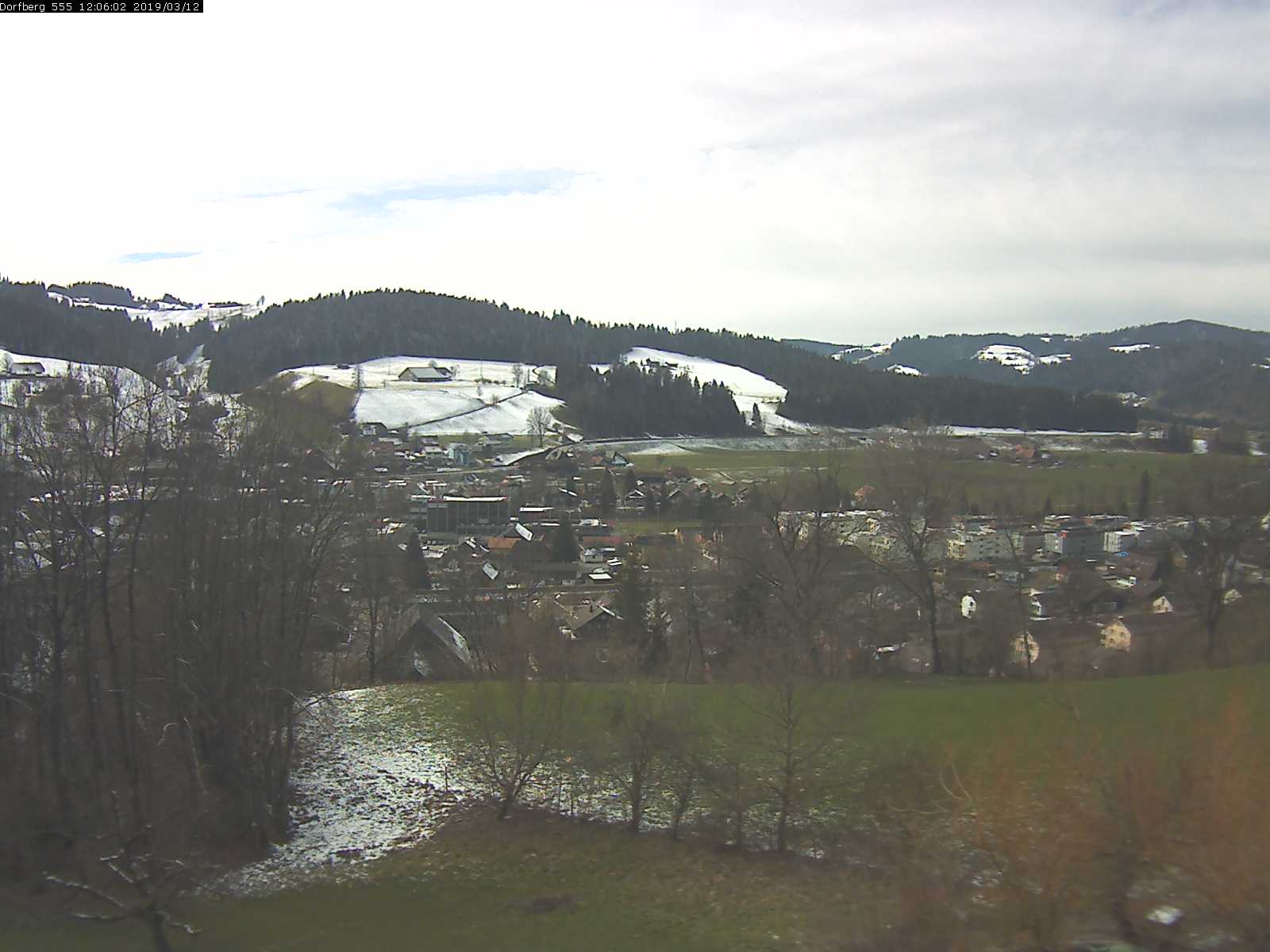 Webcam-Bild: Aussicht vom Dorfberg in Langnau 20190312-120601