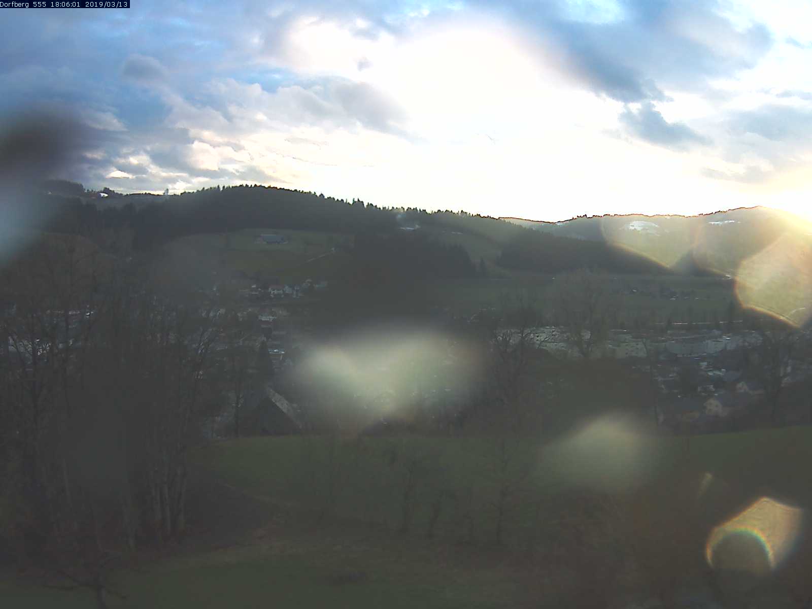 Webcam-Bild: Aussicht vom Dorfberg in Langnau 20190313-180601
