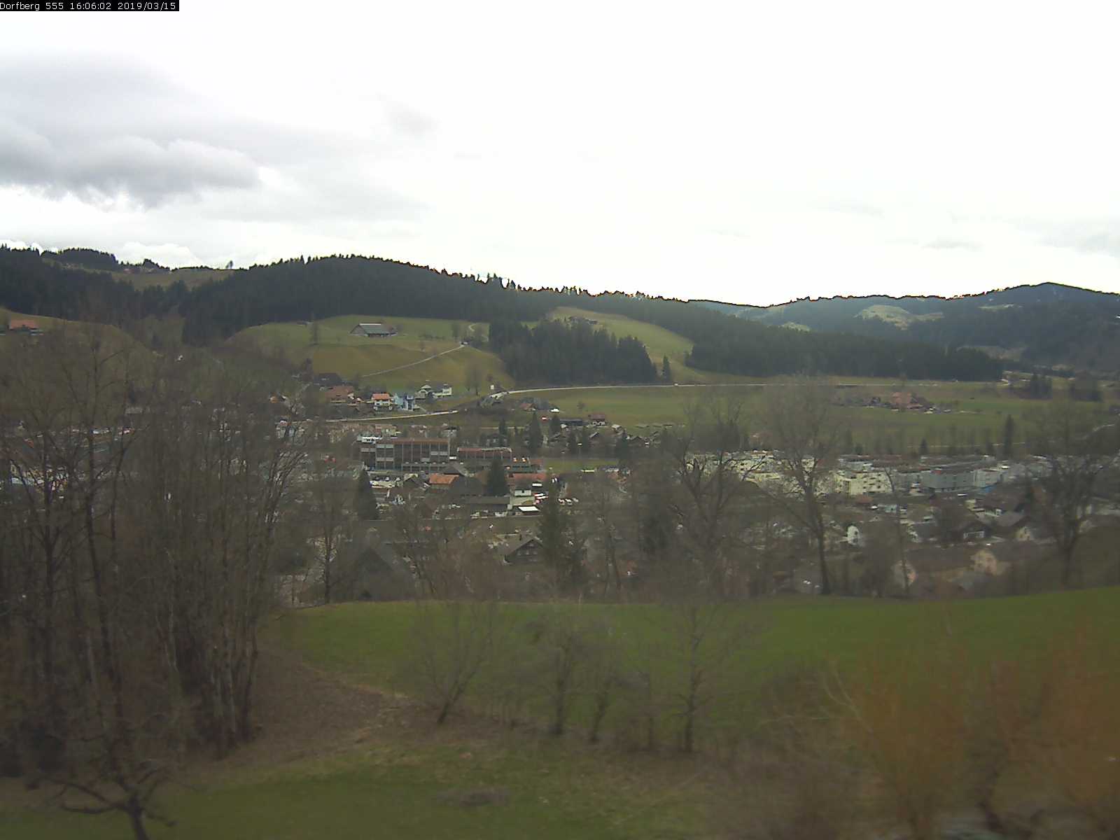 Webcam-Bild: Aussicht vom Dorfberg in Langnau 20190315-160601
