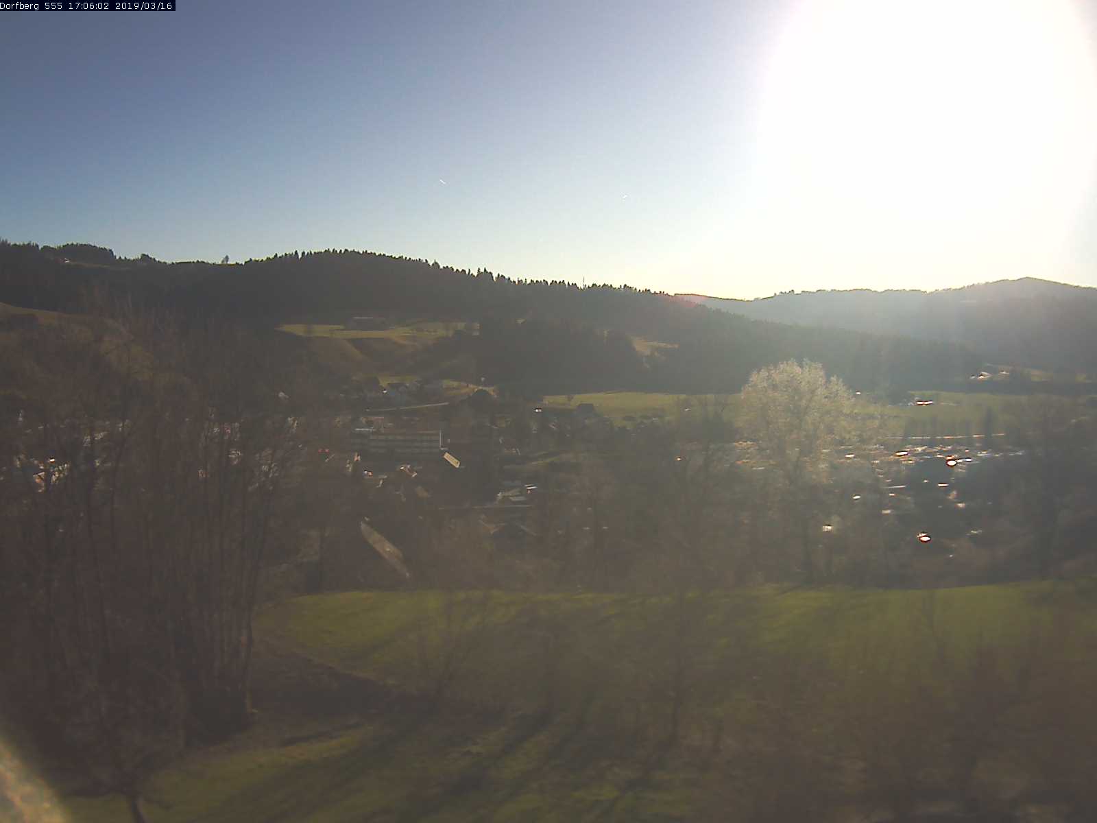 Webcam-Bild: Aussicht vom Dorfberg in Langnau 20190316-170601