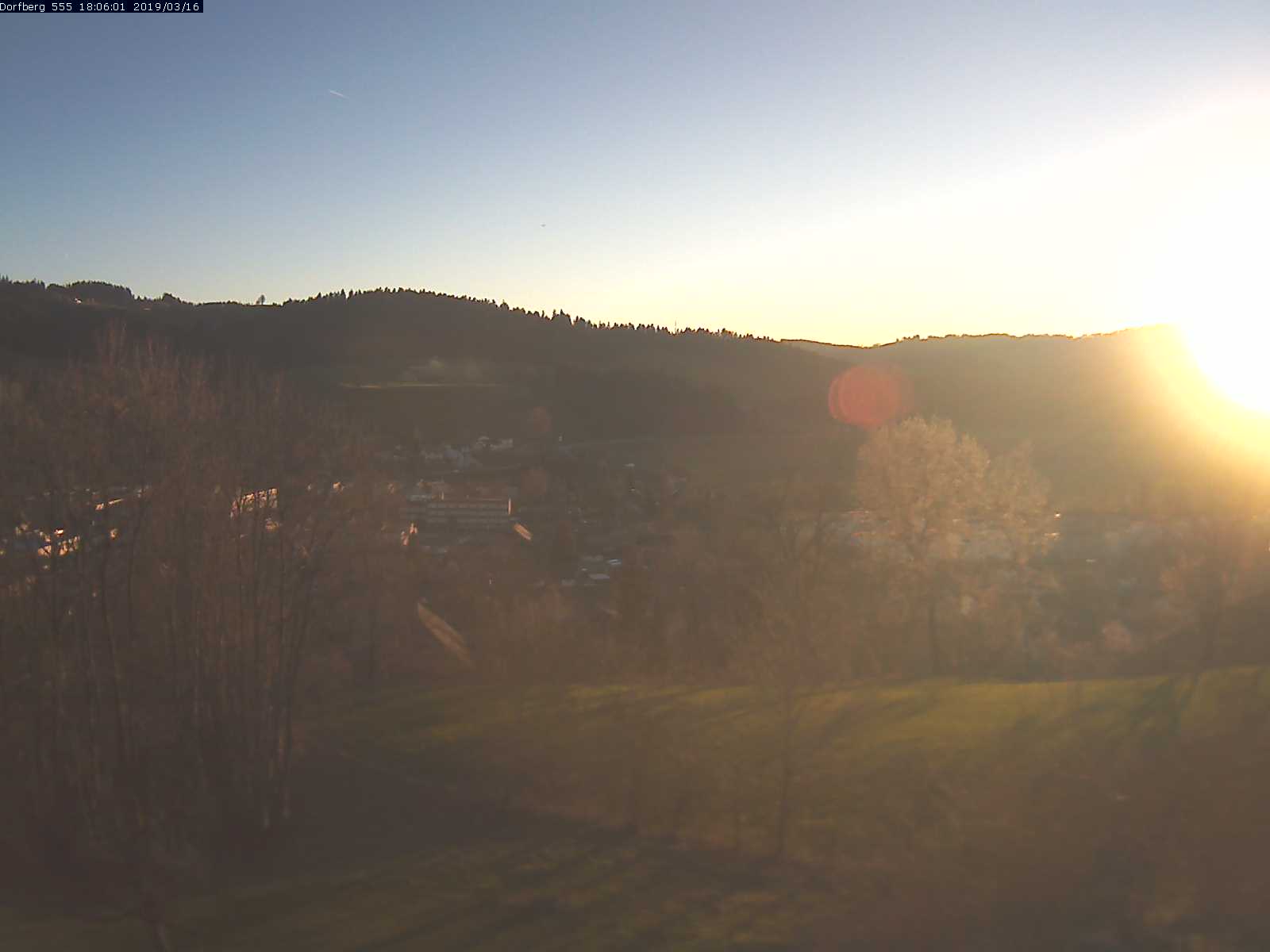 Webcam-Bild: Aussicht vom Dorfberg in Langnau 20190316-180601