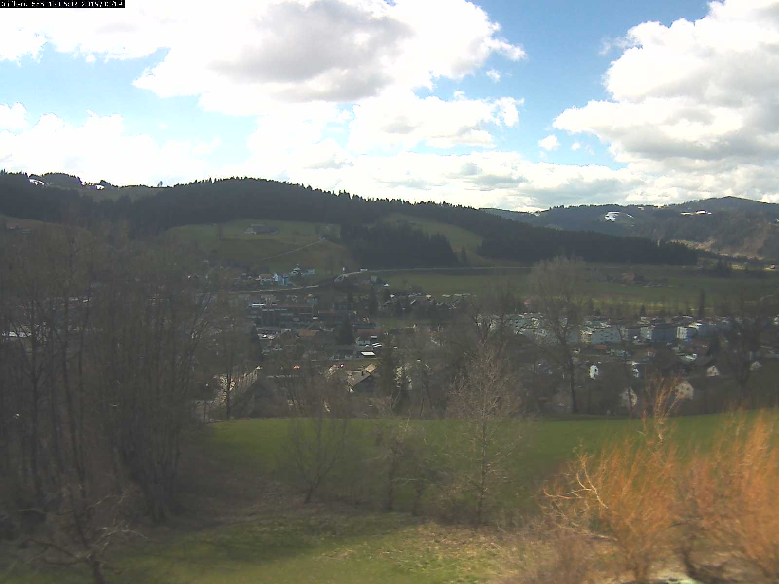 Webcam-Bild: Aussicht vom Dorfberg in Langnau 20190319-120601
