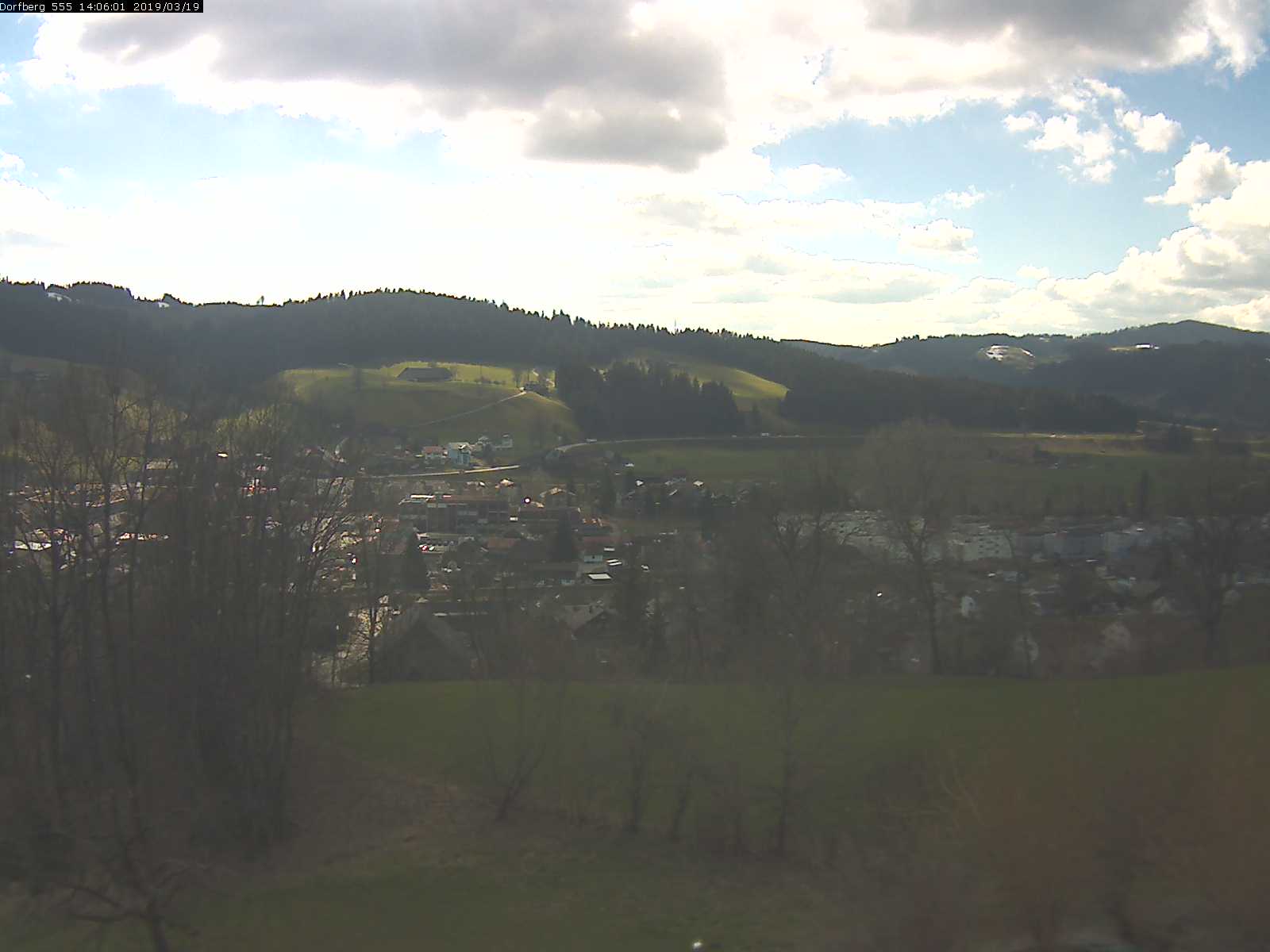 Webcam-Bild: Aussicht vom Dorfberg in Langnau 20190319-140601