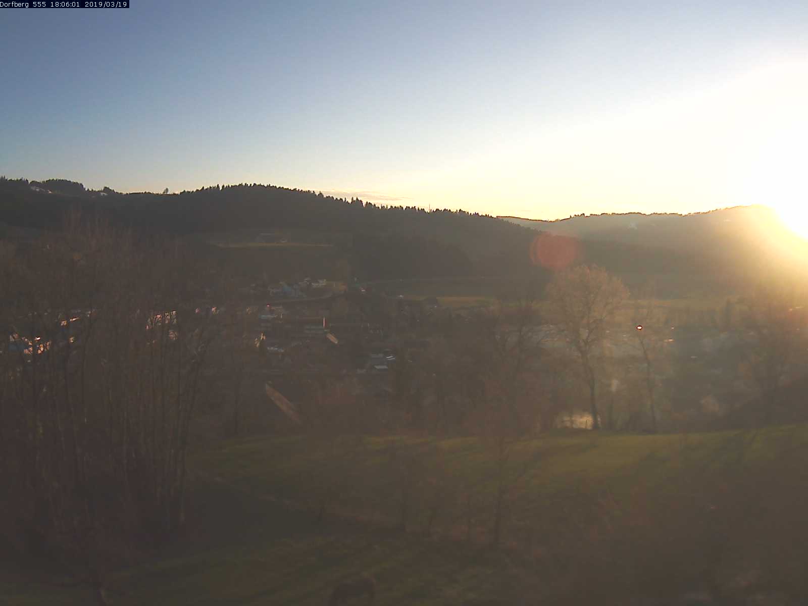 Webcam-Bild: Aussicht vom Dorfberg in Langnau 20190319-180601