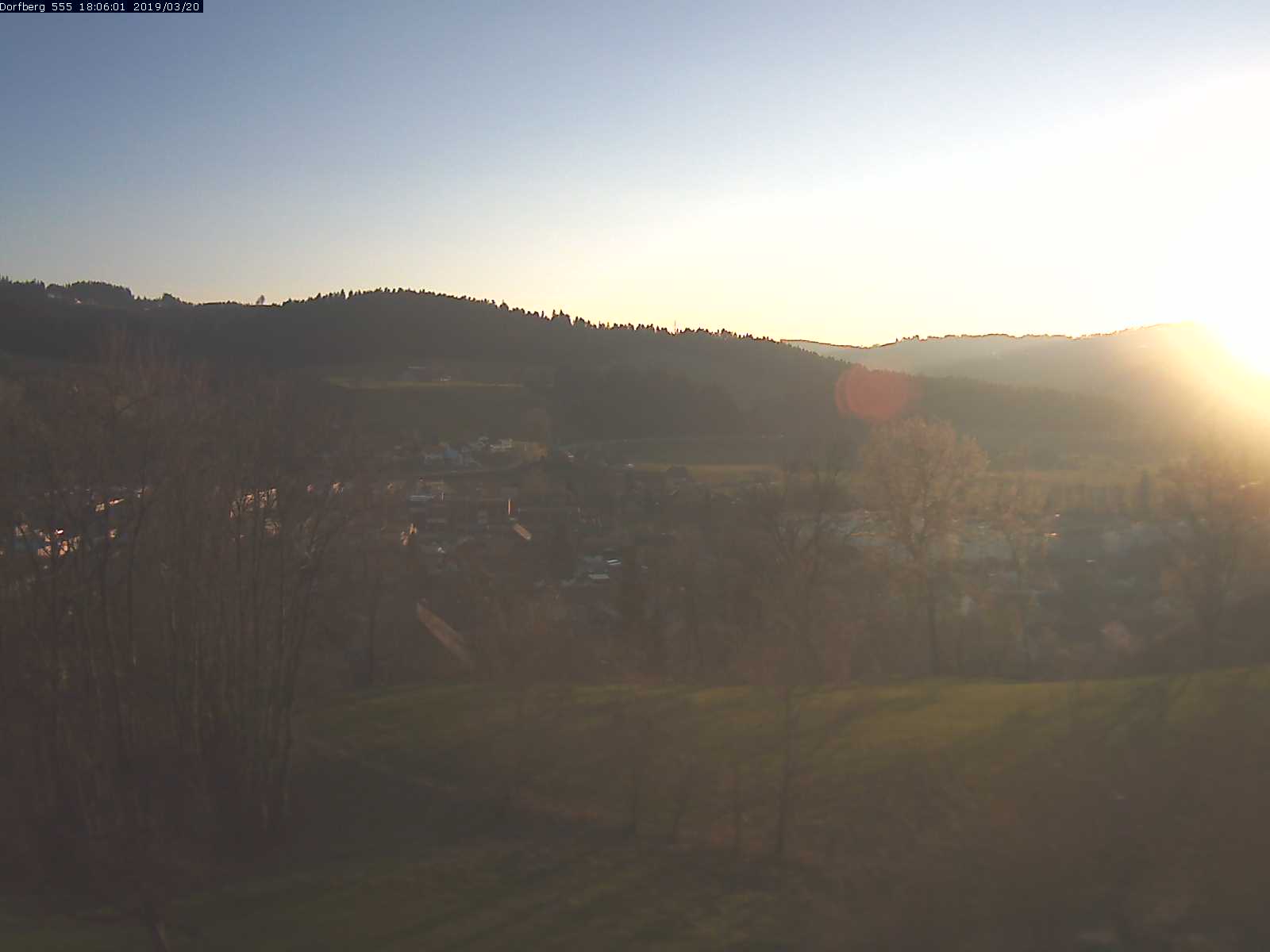 Webcam-Bild: Aussicht vom Dorfberg in Langnau 20190320-180601
