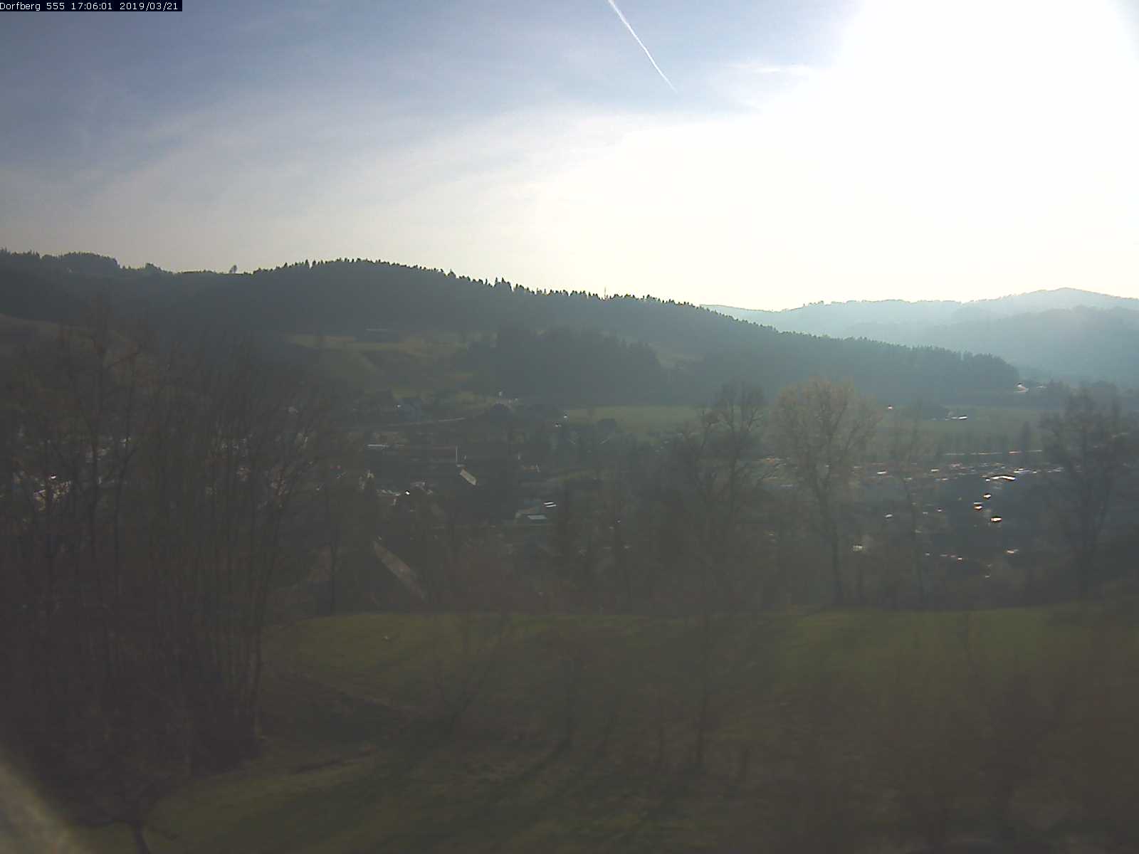 Webcam-Bild: Aussicht vom Dorfberg in Langnau 20190321-170601