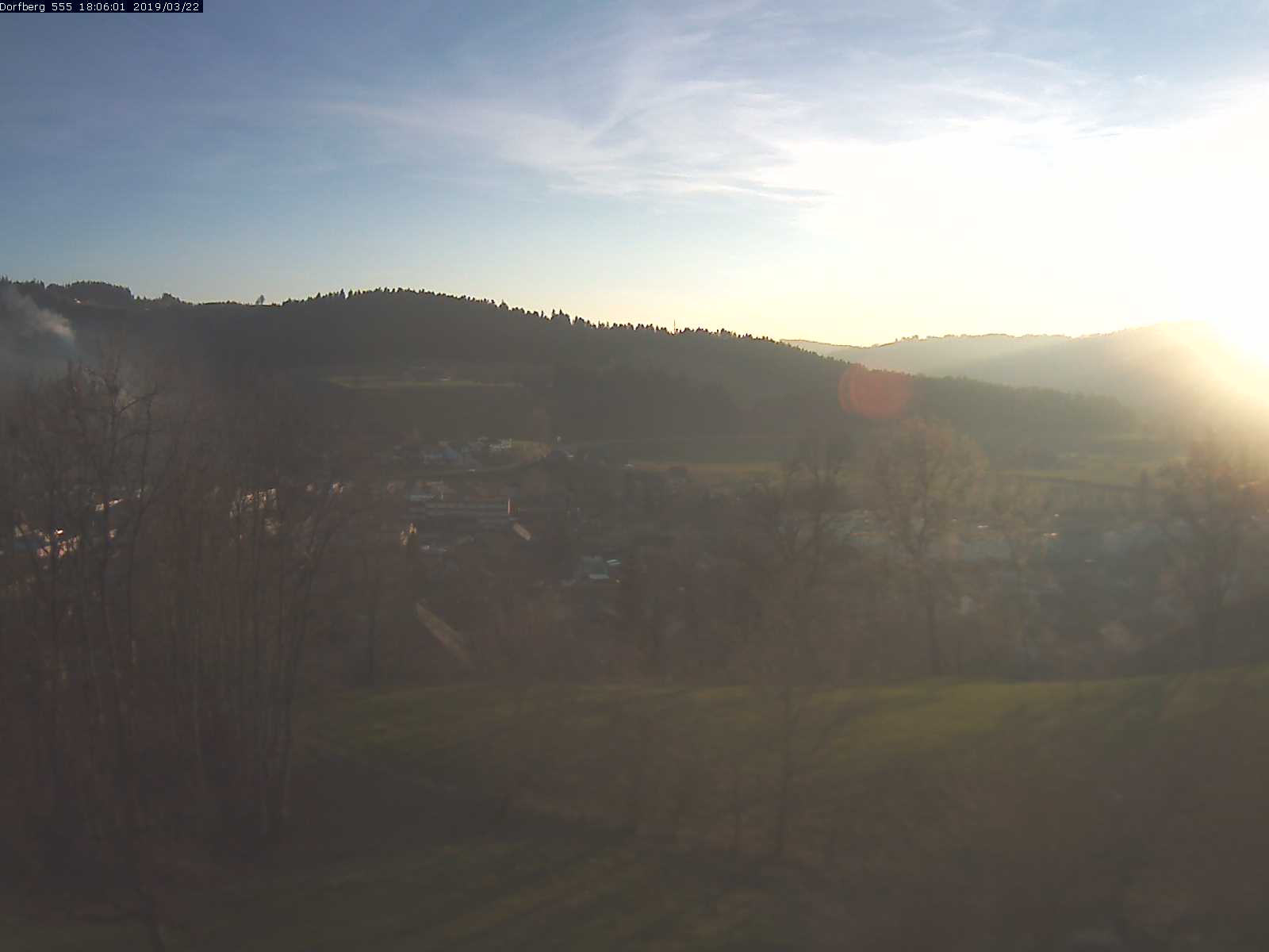 Webcam-Bild: Aussicht vom Dorfberg in Langnau 20190322-180601