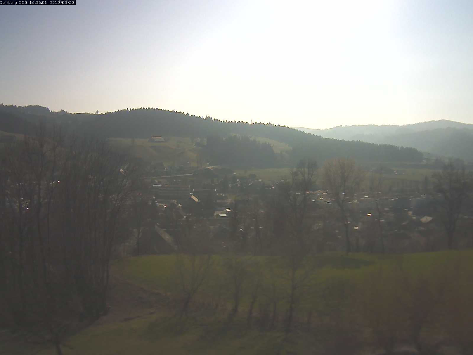 Webcam-Bild: Aussicht vom Dorfberg in Langnau 20190323-160601