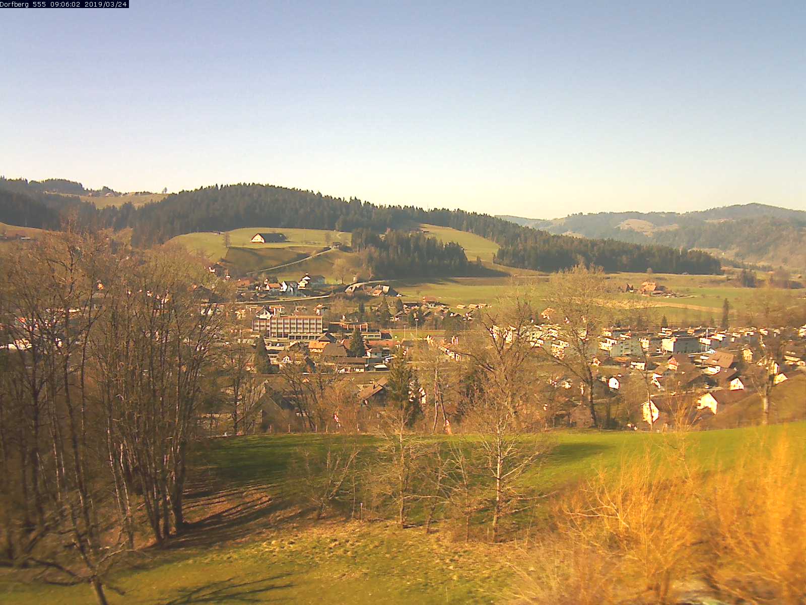 Webcam-Bild: Aussicht vom Dorfberg in Langnau 20190324-090601