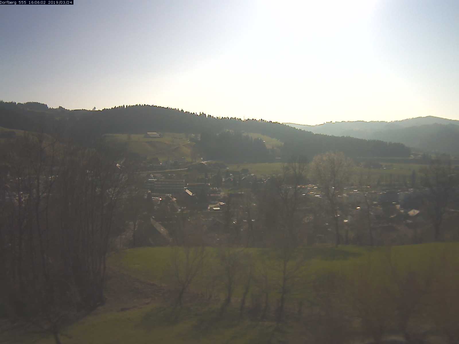 Webcam-Bild: Aussicht vom Dorfberg in Langnau 20190324-160601