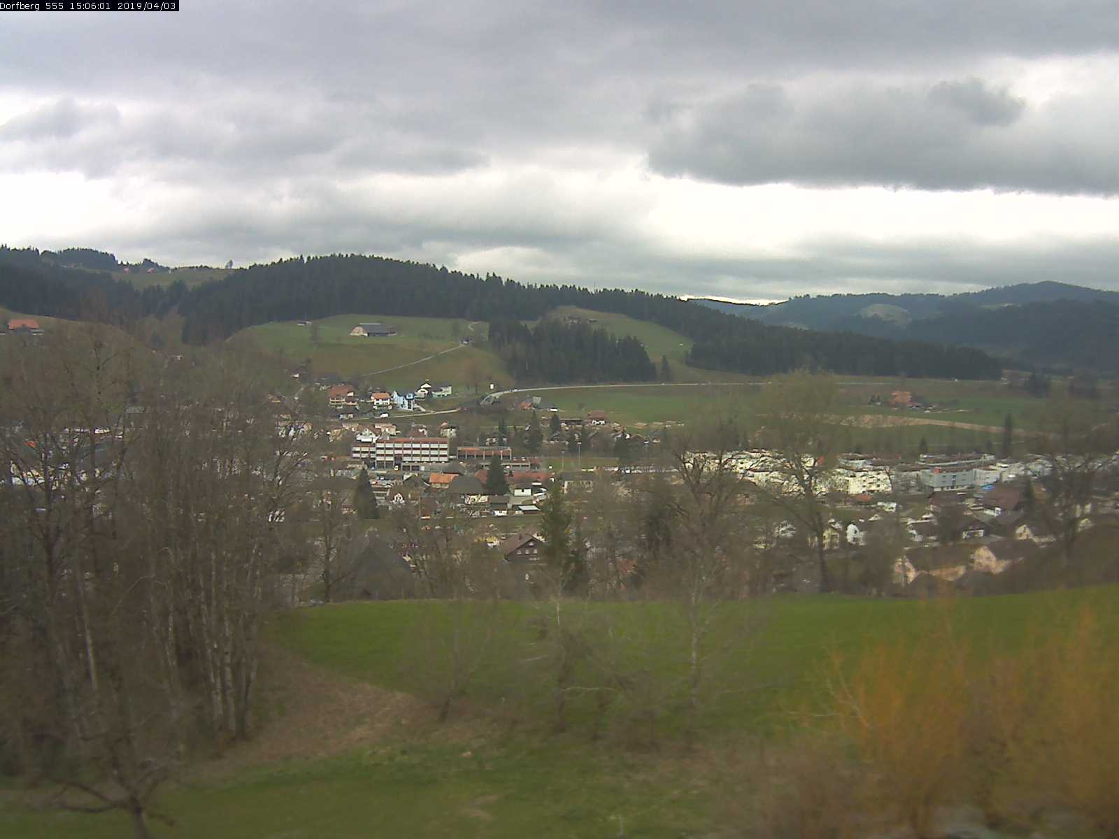 Webcam-Bild: Aussicht vom Dorfberg in Langnau 20190403-150601
