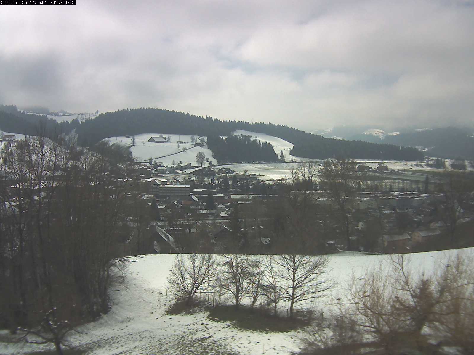 Webcam-Bild: Aussicht vom Dorfberg in Langnau 20190405-140601