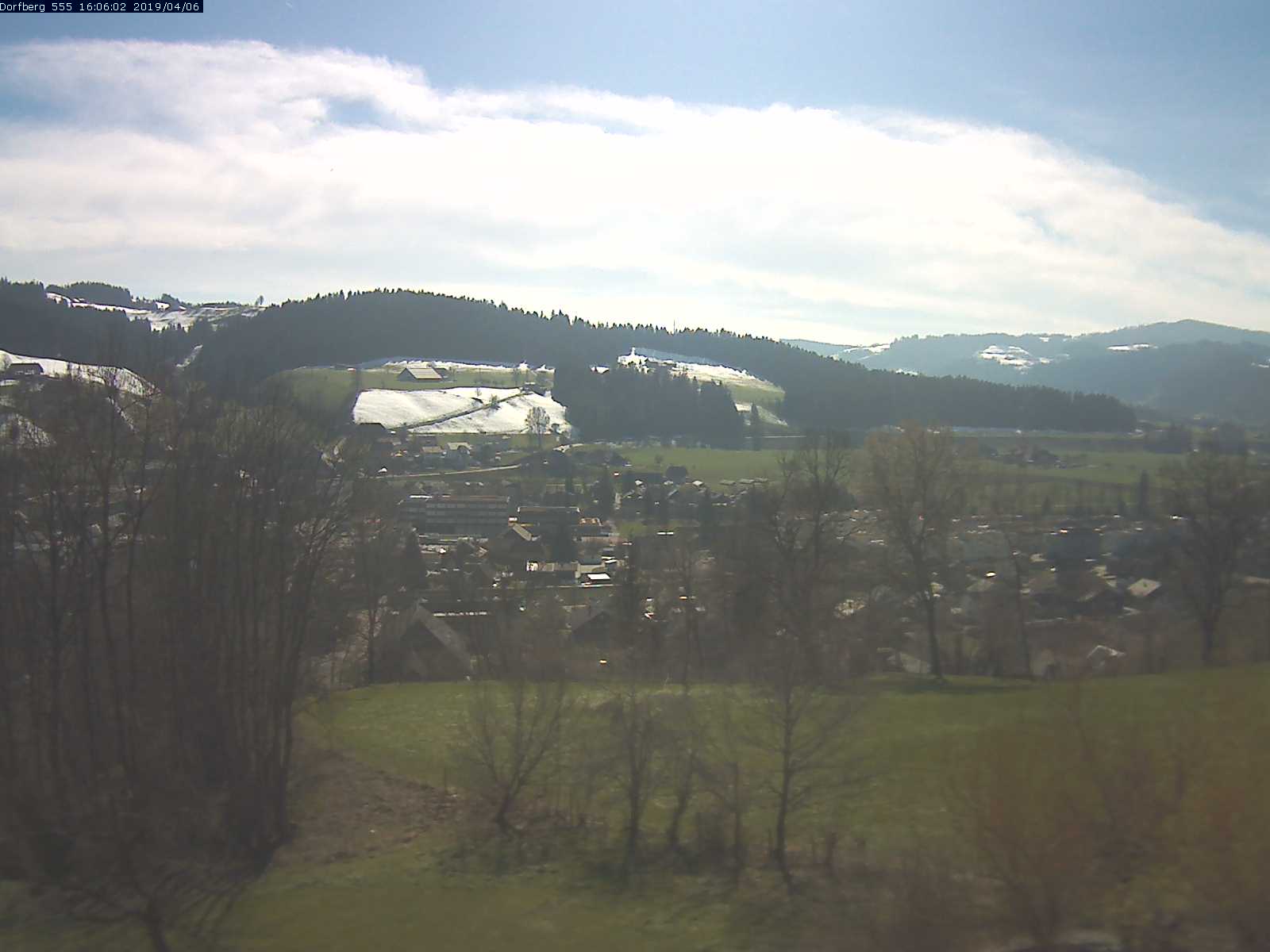 Webcam-Bild: Aussicht vom Dorfberg in Langnau 20190406-160601
