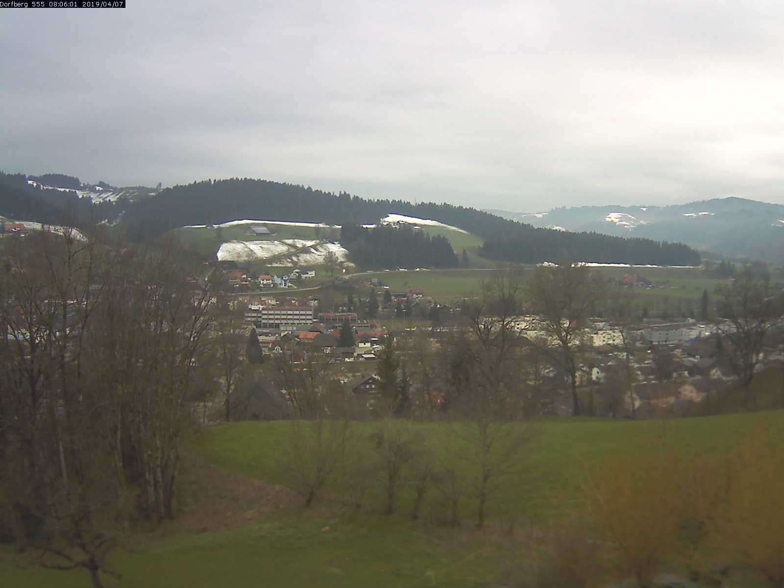Webcam-Bild: Aussicht vom Dorfberg in Langnau 20190407-080601
