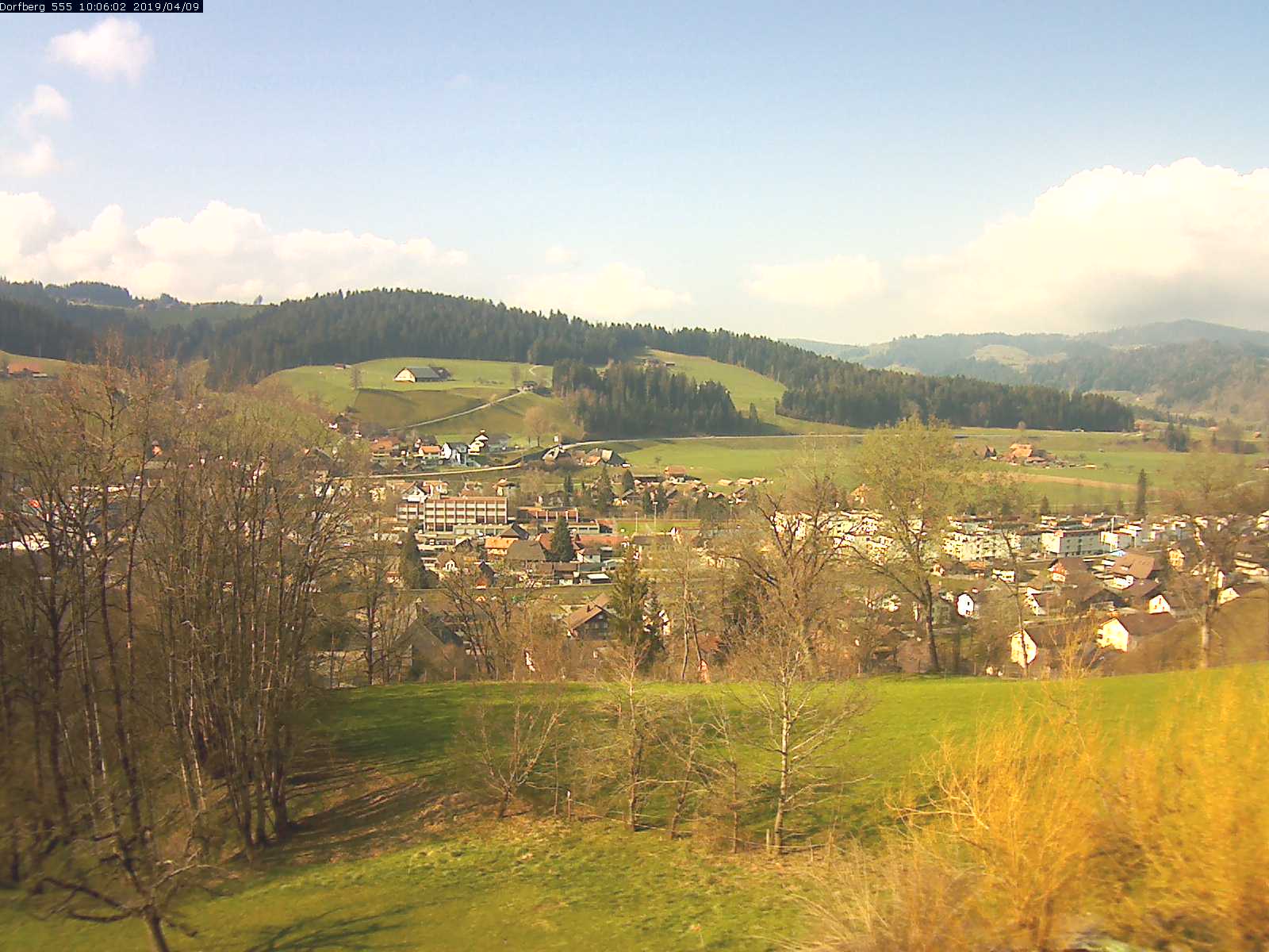 Webcam-Bild: Aussicht vom Dorfberg in Langnau 20190409-100601