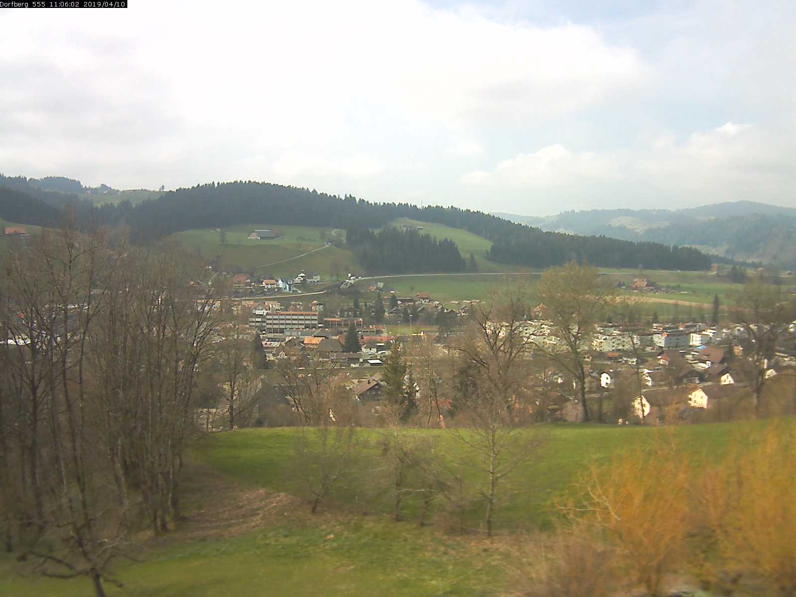 Webcam-Bild: Aussicht vom Dorfberg in Langnau 20190410-110601