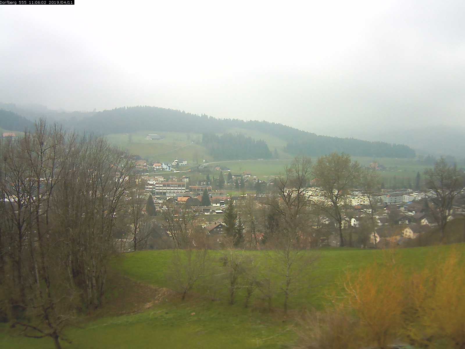 Webcam-Bild: Aussicht vom Dorfberg in Langnau 20190411-110601