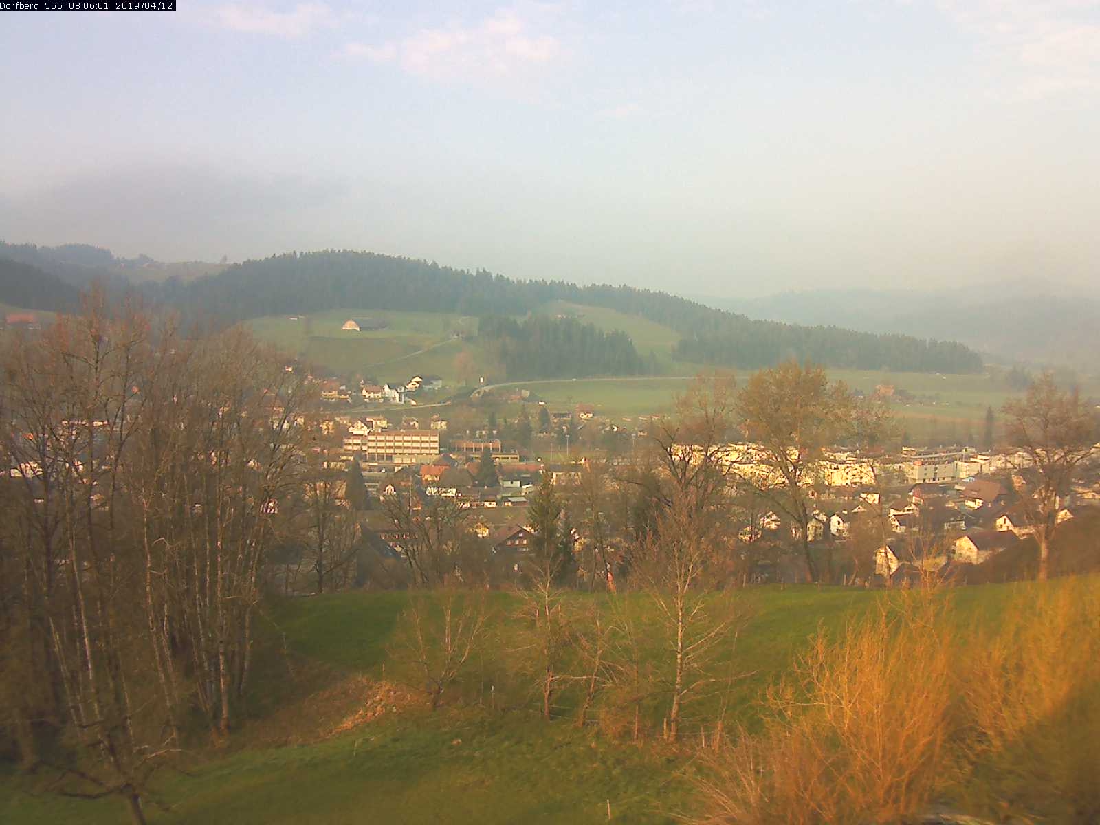 Webcam-Bild: Aussicht vom Dorfberg in Langnau 20190412-080601