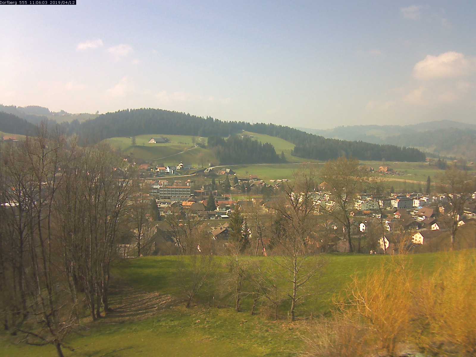 Webcam-Bild: Aussicht vom Dorfberg in Langnau 20190412-110602