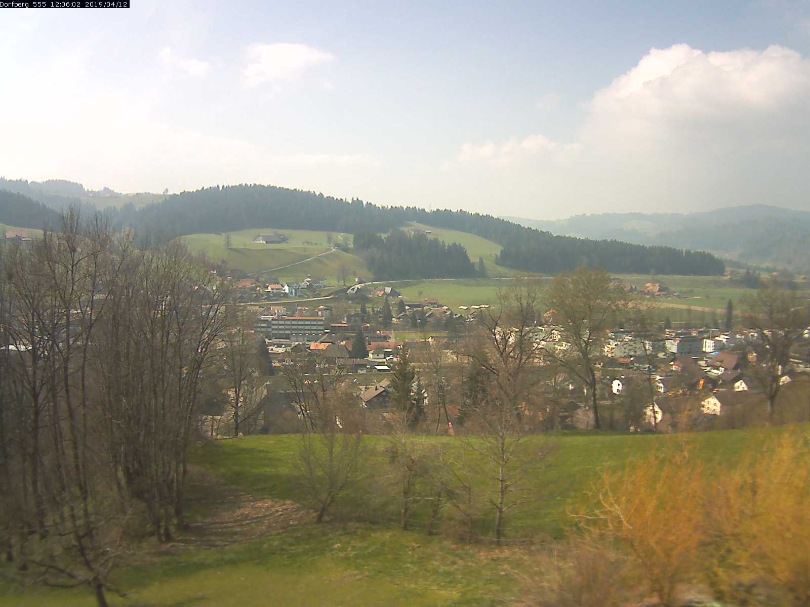 Webcam-Bild: Aussicht vom Dorfberg in Langnau 20190412-120601