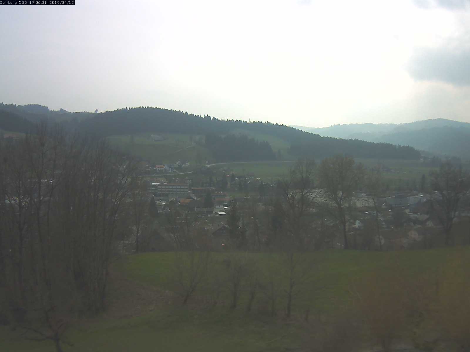 Webcam-Bild: Aussicht vom Dorfberg in Langnau 20190412-170601