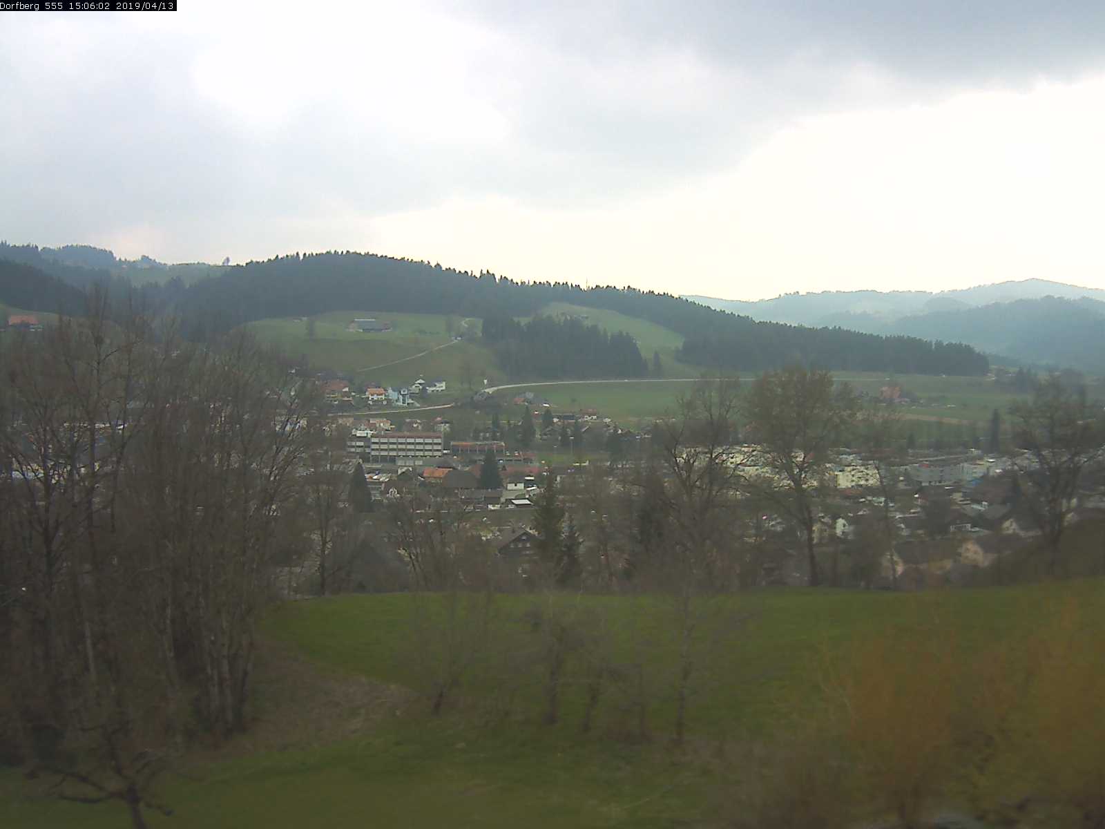 Webcam-Bild: Aussicht vom Dorfberg in Langnau 20190413-150601