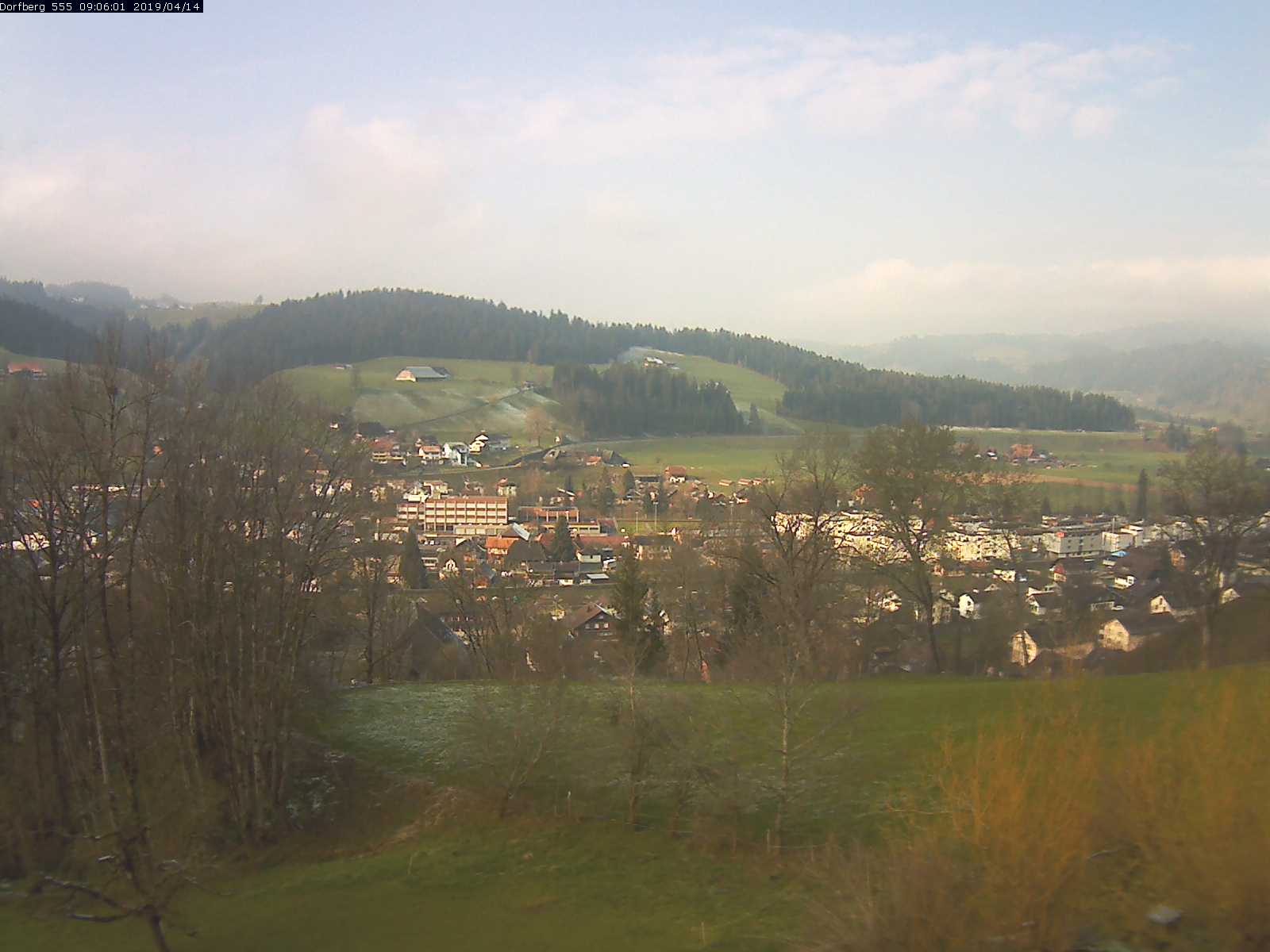 Webcam-Bild: Aussicht vom Dorfberg in Langnau 20190414-090601