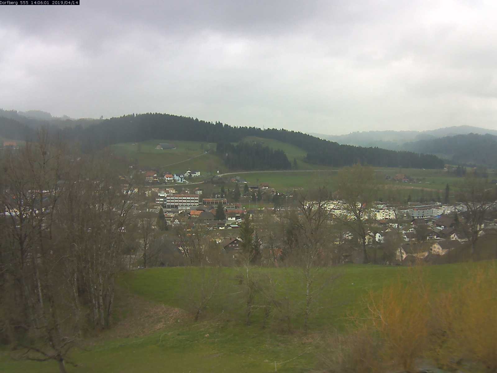 Webcam-Bild: Aussicht vom Dorfberg in Langnau 20190414-140601