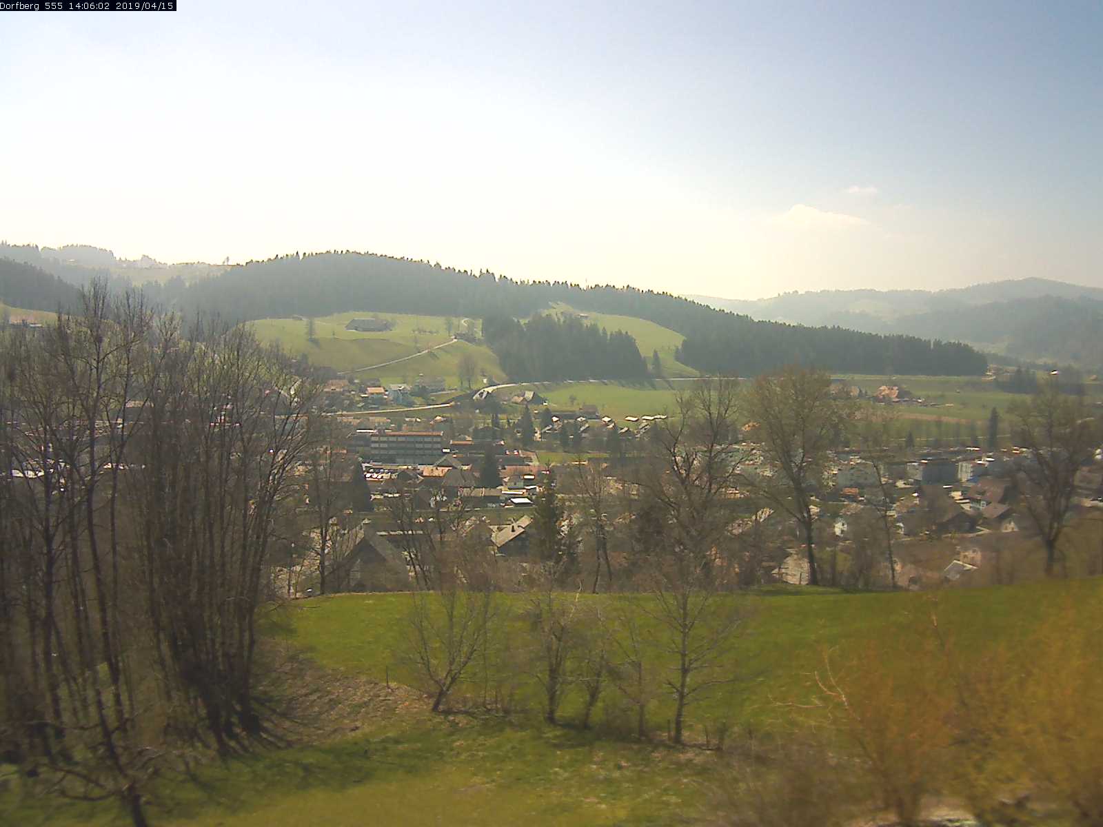Webcam-Bild: Aussicht vom Dorfberg in Langnau 20190415-140601