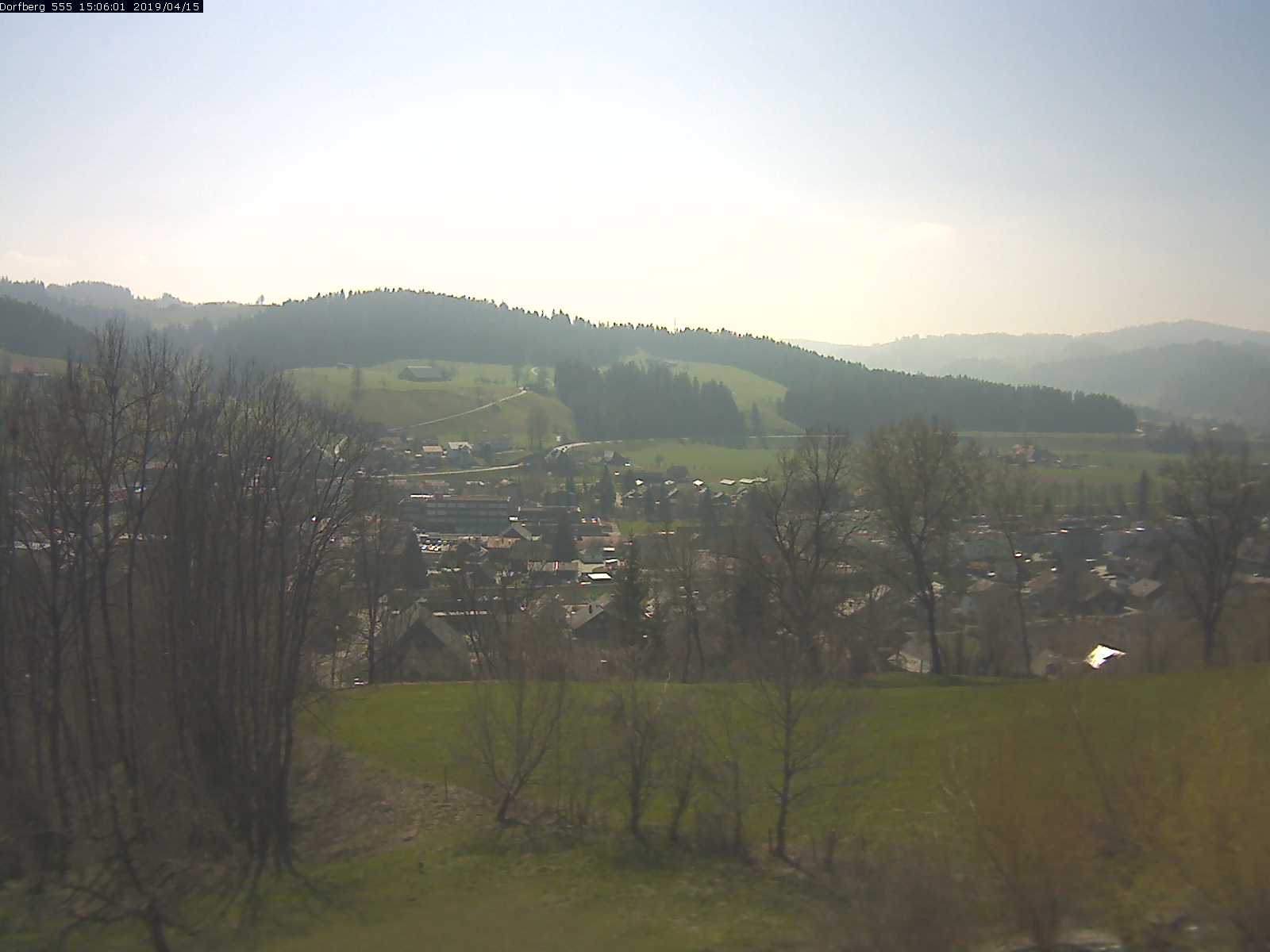 Webcam-Bild: Aussicht vom Dorfberg in Langnau 20190415-150601