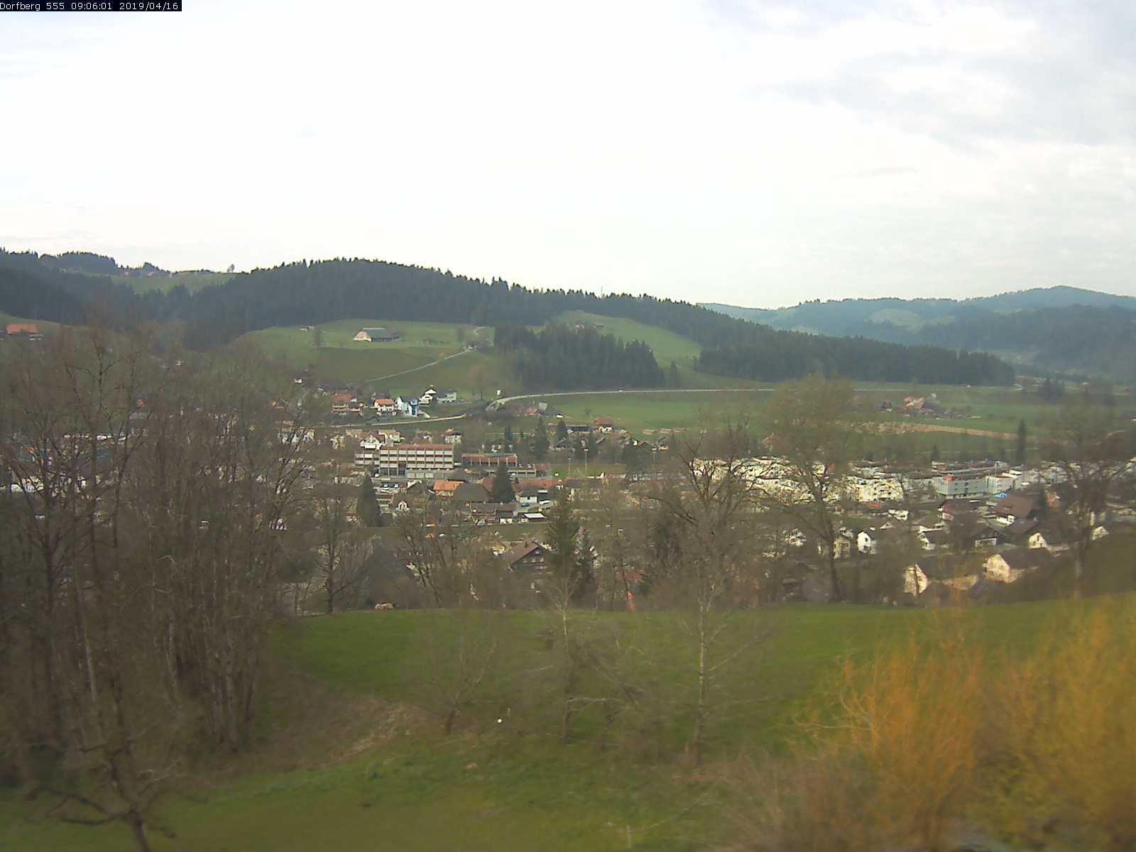 Webcam-Bild: Aussicht vom Dorfberg in Langnau 20190416-090601