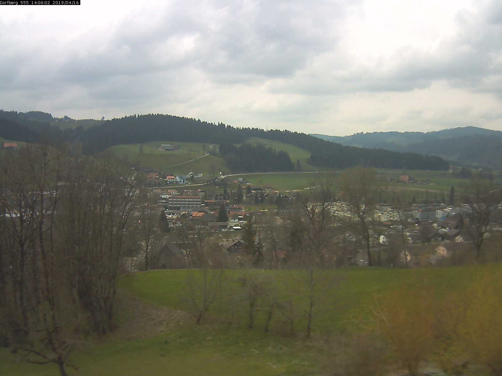 Webcam-Bild: Aussicht vom Dorfberg in Langnau 20190416-140601