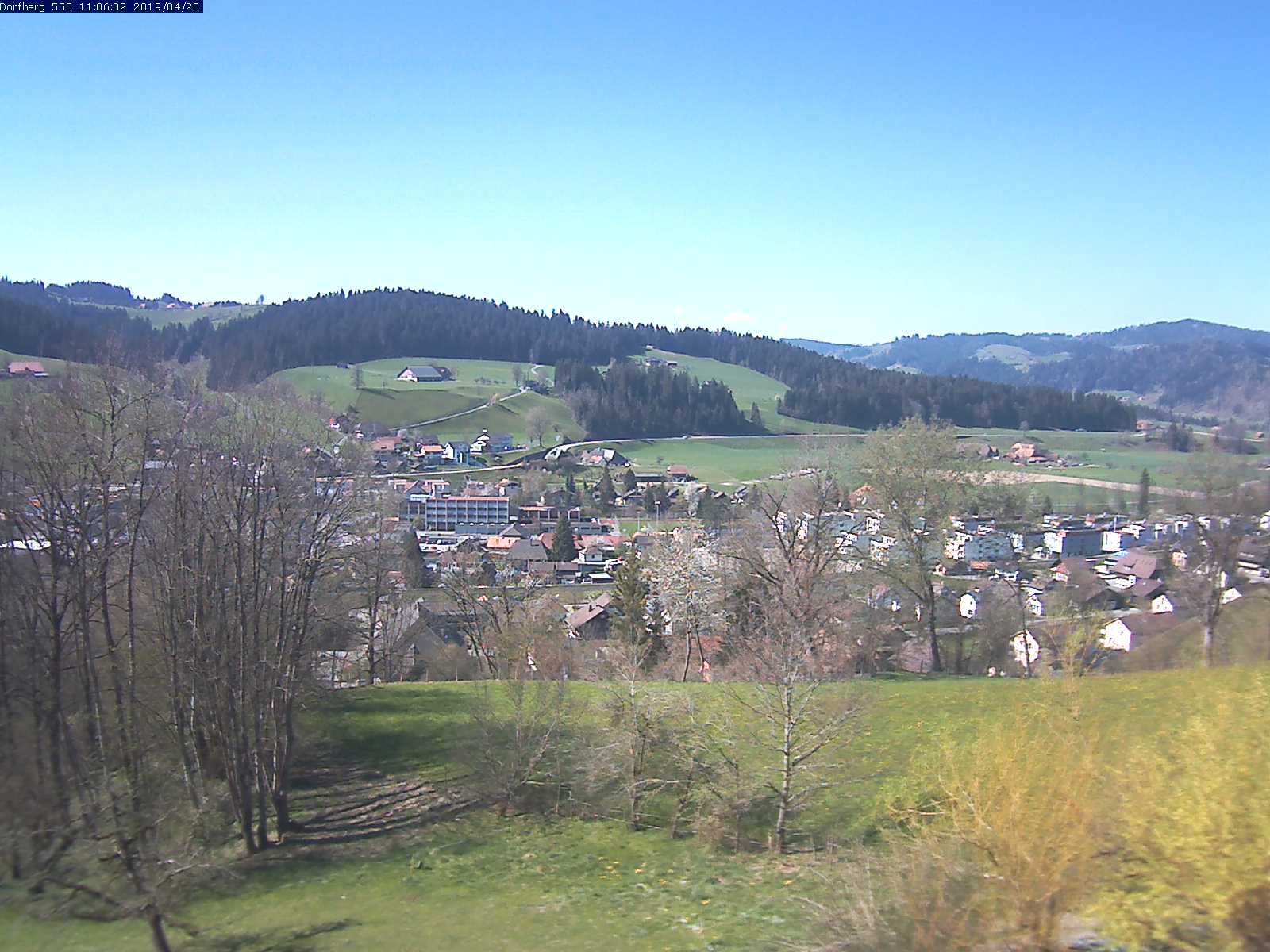 Webcam-Bild: Aussicht vom Dorfberg in Langnau 20190420-110601