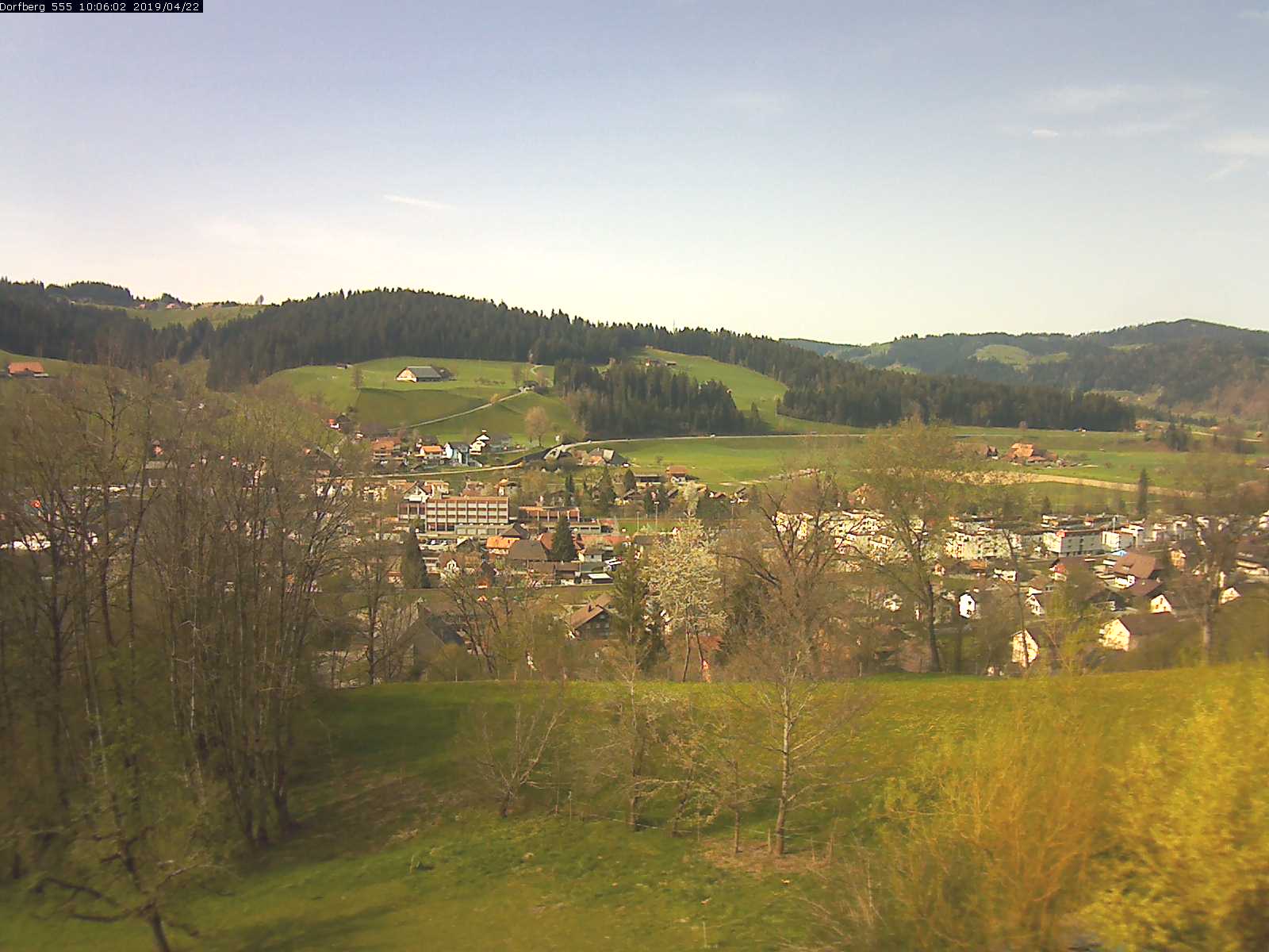 Webcam-Bild: Aussicht vom Dorfberg in Langnau 20190422-100601