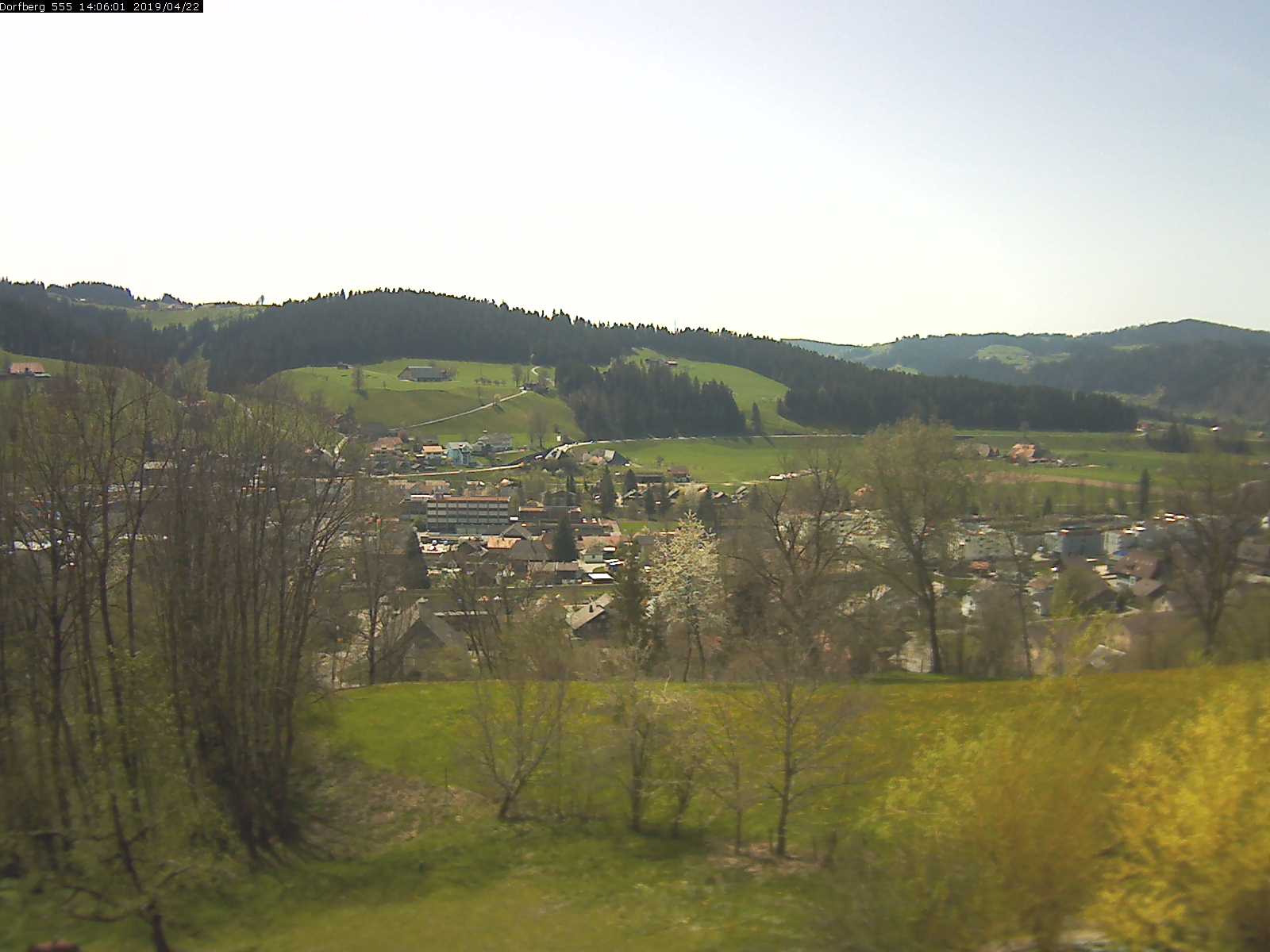 Webcam-Bild: Aussicht vom Dorfberg in Langnau 20190422-140601
