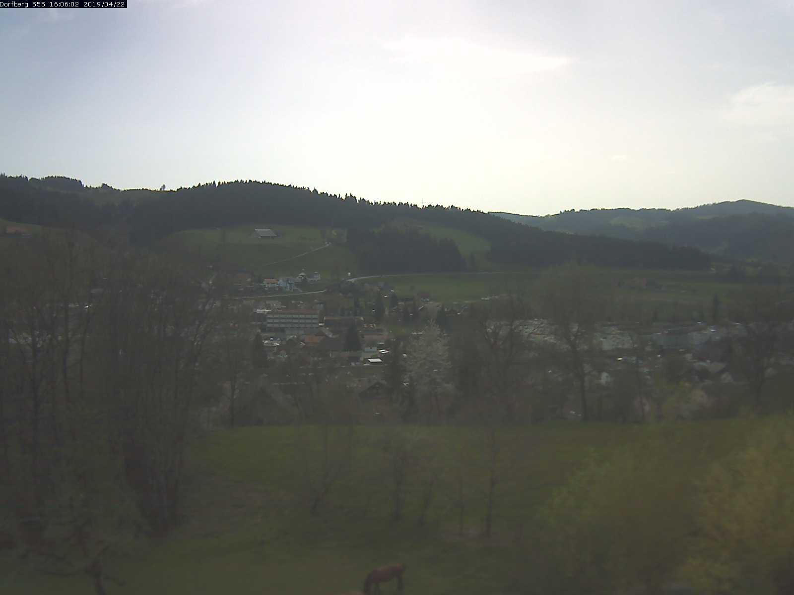 Webcam-Bild: Aussicht vom Dorfberg in Langnau 20190422-160601