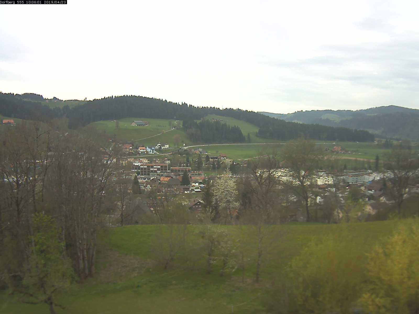 Webcam-Bild: Aussicht vom Dorfberg in Langnau 20190423-100601