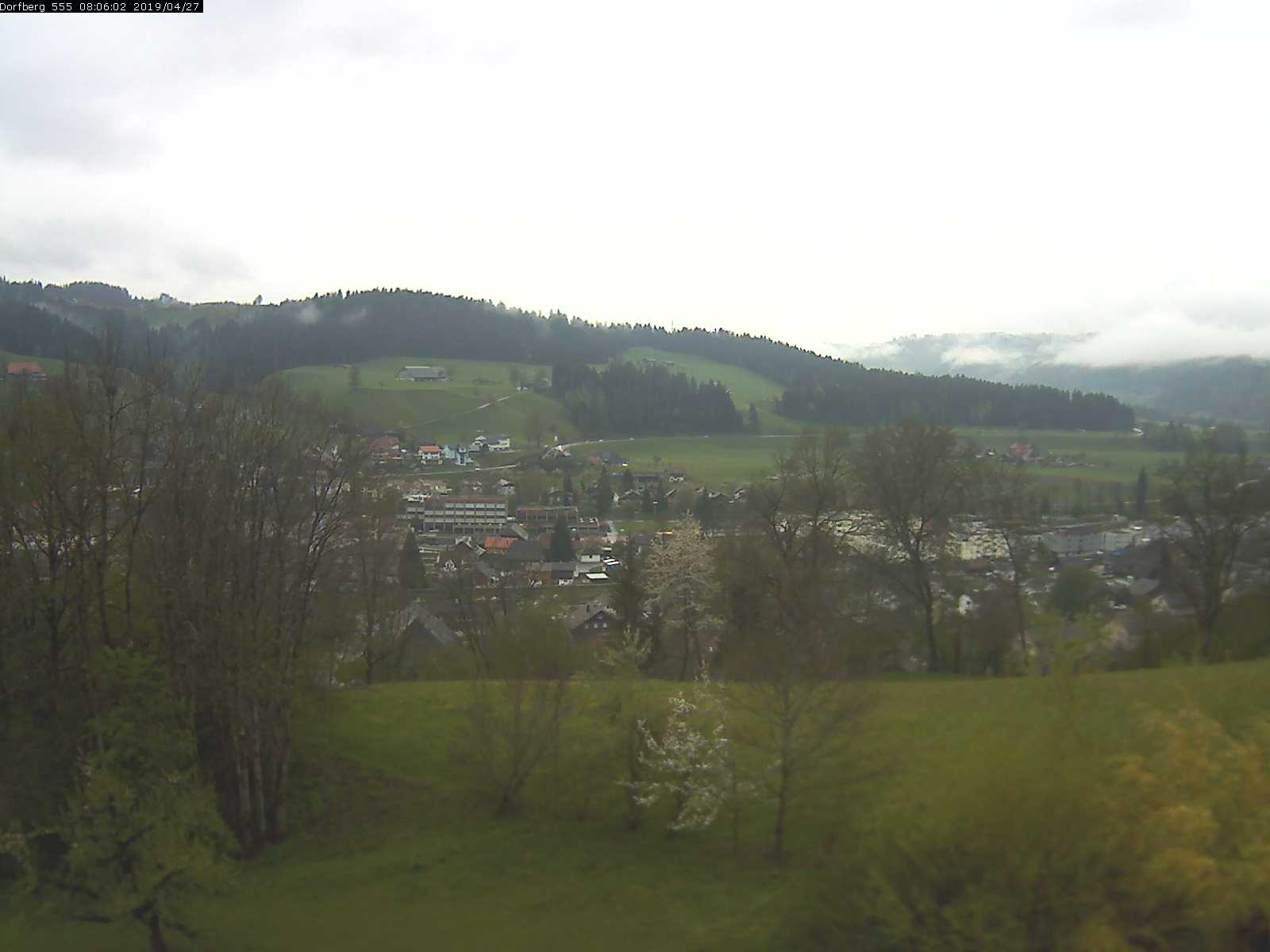 Webcam-Bild: Aussicht vom Dorfberg in Langnau 20190427-080601