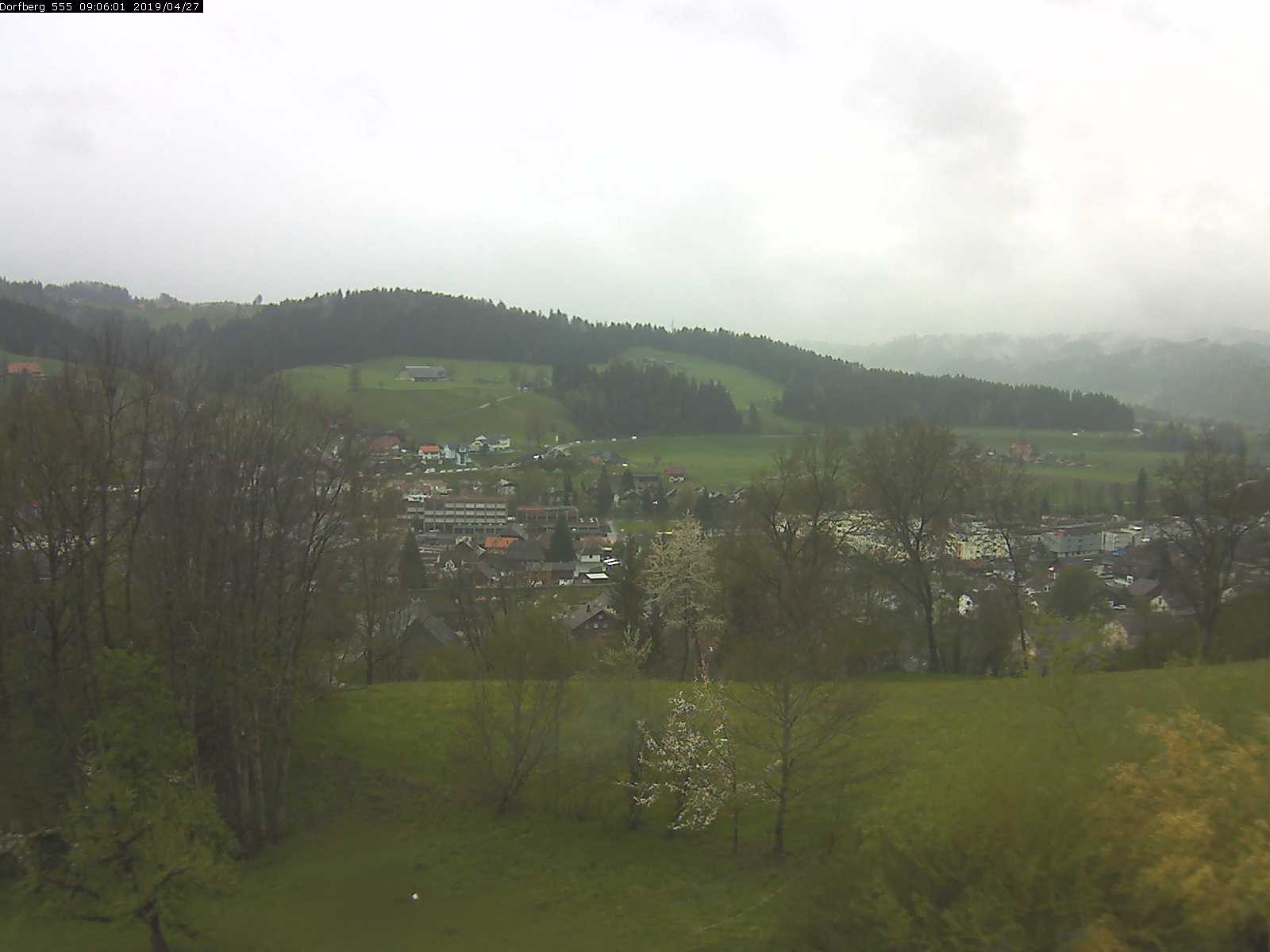 Webcam-Bild: Aussicht vom Dorfberg in Langnau 20190427-090601