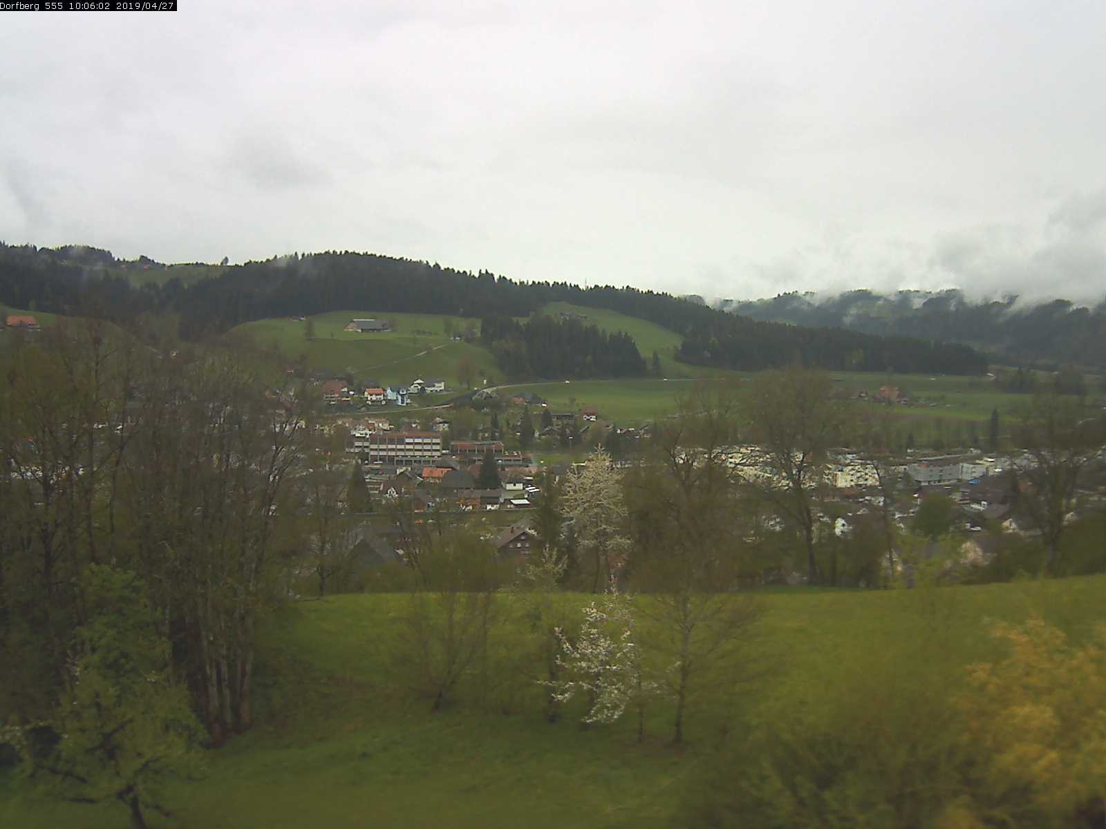 Webcam-Bild: Aussicht vom Dorfberg in Langnau 20190427-100601