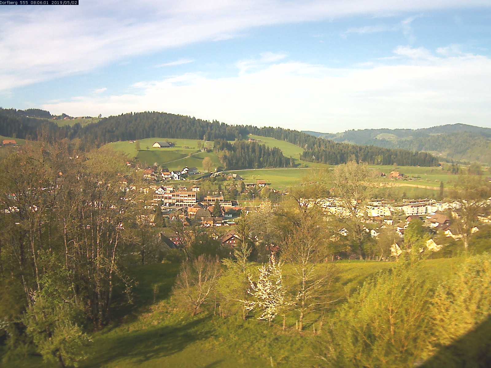 Webcam-Bild: Aussicht vom Dorfberg in Langnau 20190502-080601