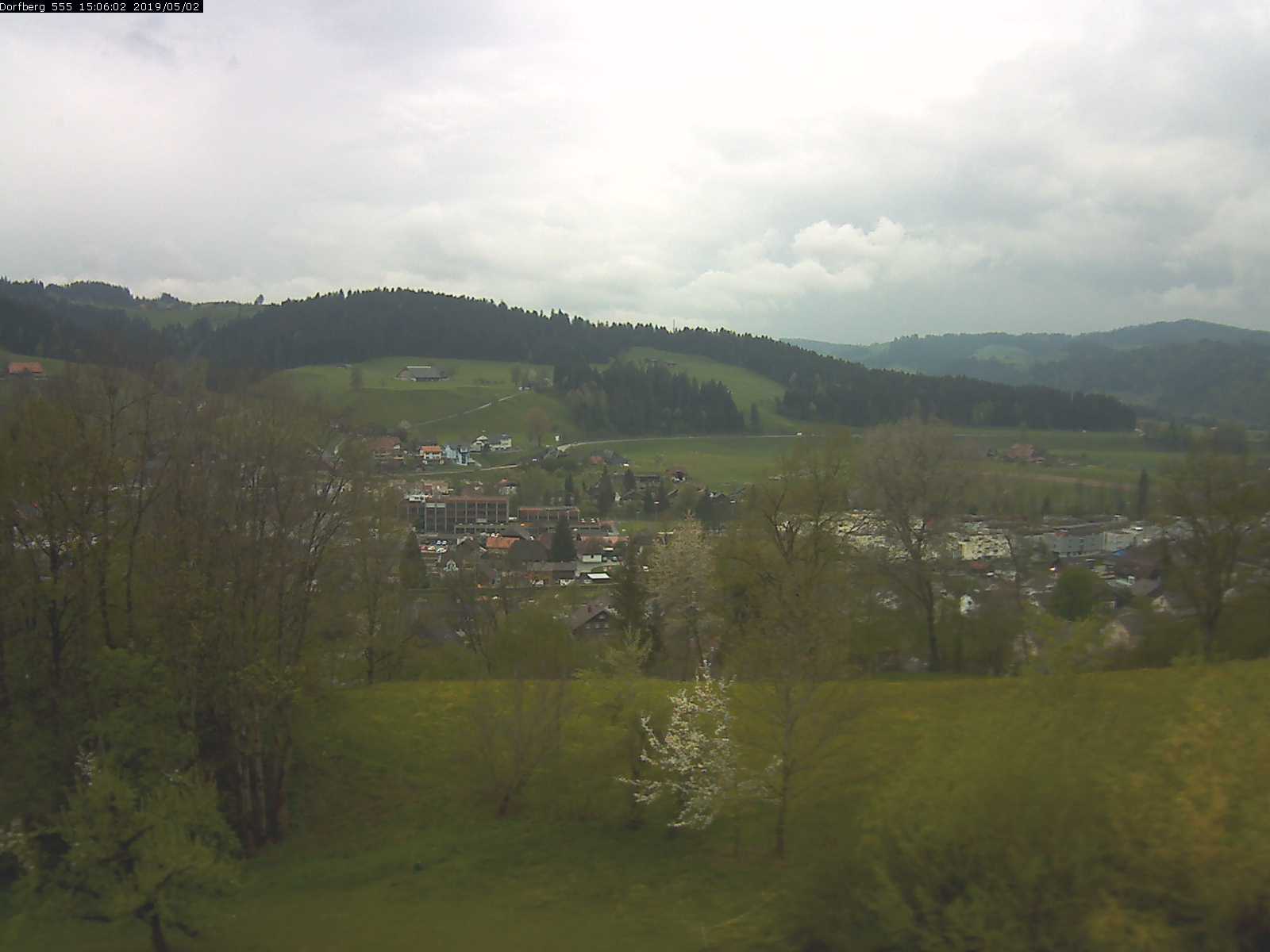 Webcam-Bild: Aussicht vom Dorfberg in Langnau 20190502-150601