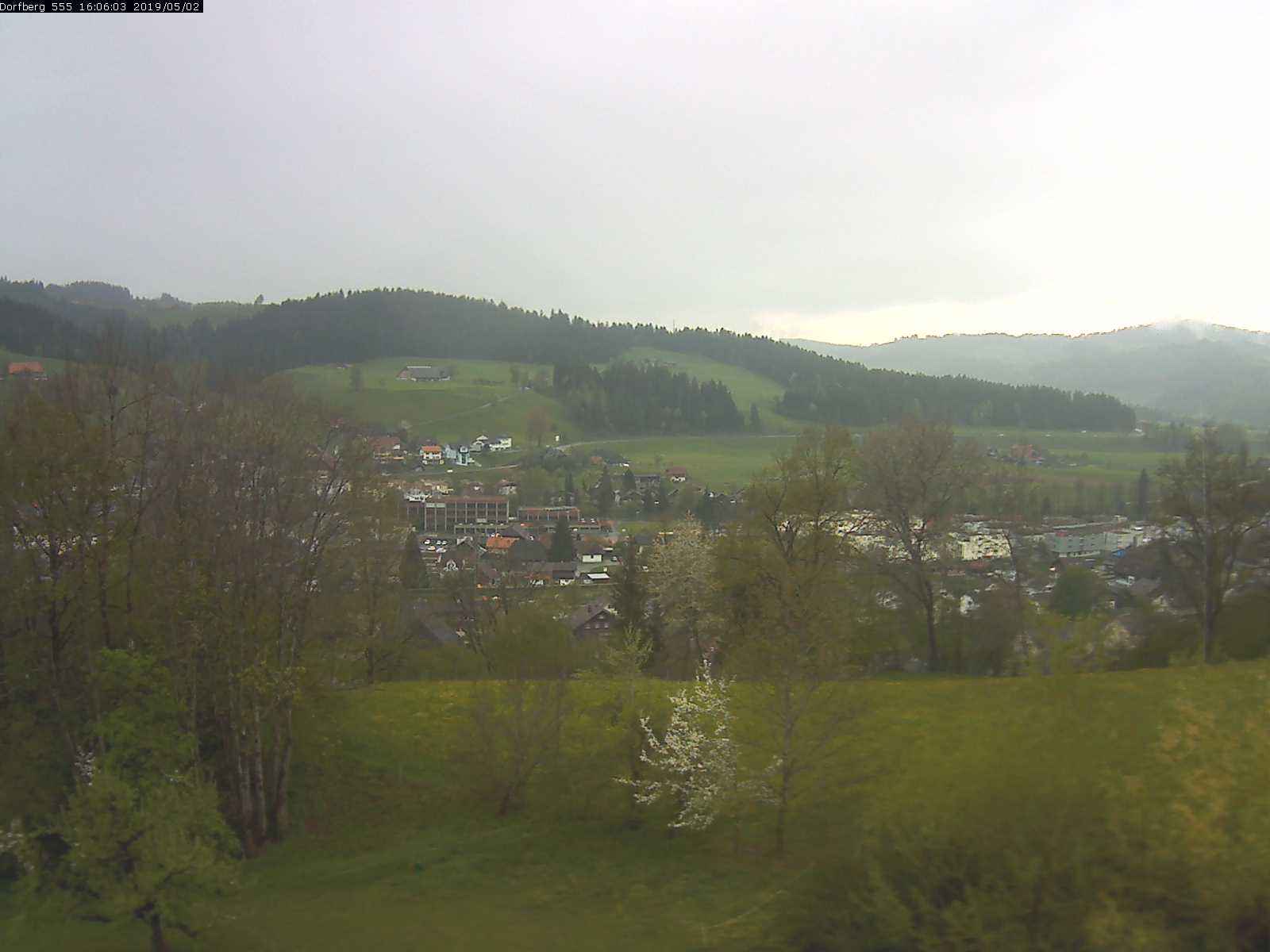 Webcam-Bild: Aussicht vom Dorfberg in Langnau 20190502-160601