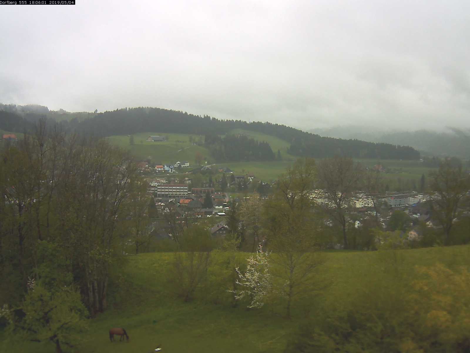Webcam-Bild: Aussicht vom Dorfberg in Langnau 20190504-180601