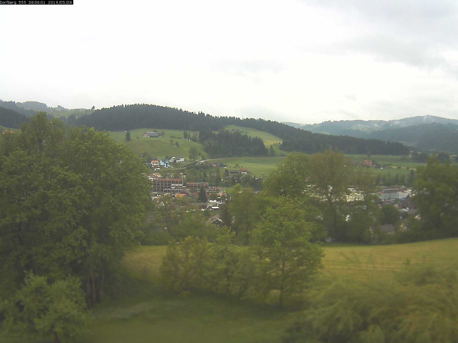 Webcam-Bild: Aussicht vom Dorfberg in Langnau 20190528-080601