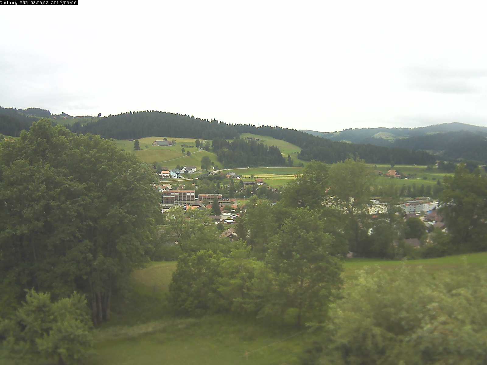 Webcam-Bild: Aussicht vom Dorfberg in Langnau 20190606-080602