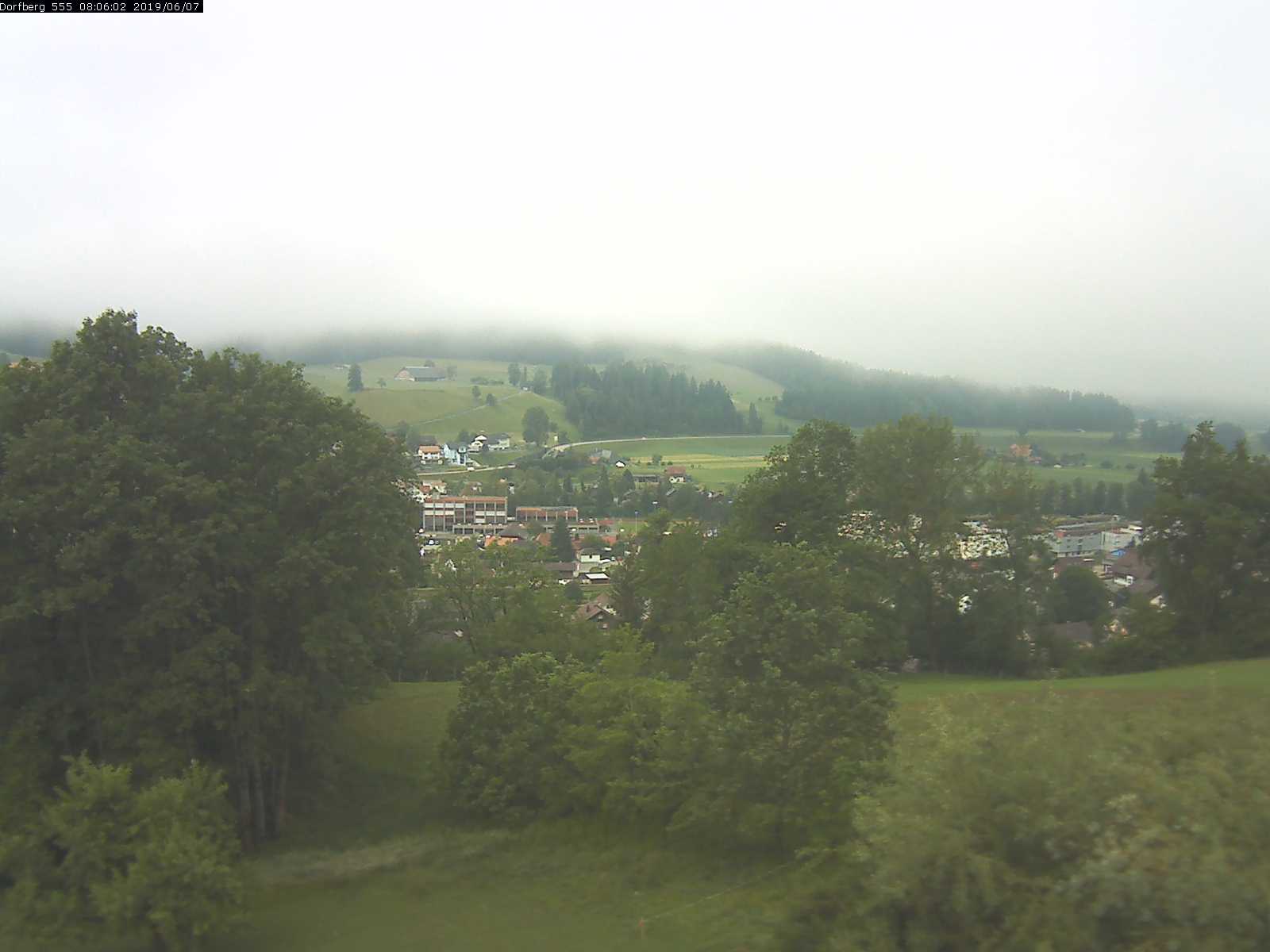Webcam-Bild: Aussicht vom Dorfberg in Langnau 20190607-080602