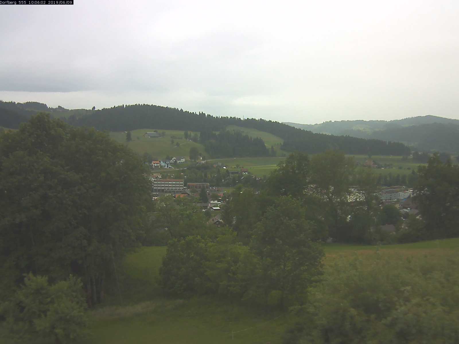 Webcam-Bild: Aussicht vom Dorfberg in Langnau 20190609-100601